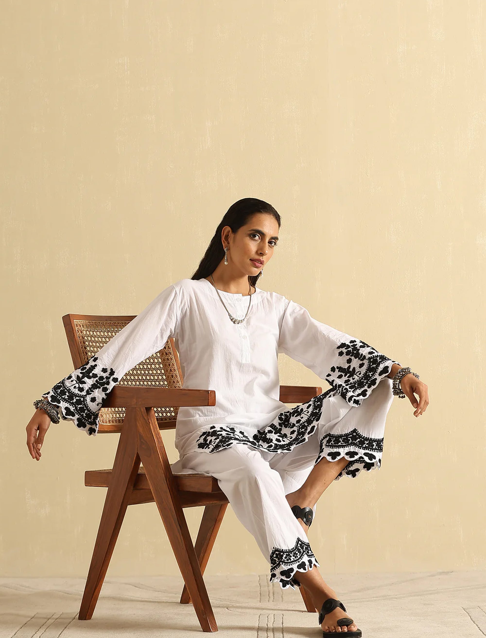 Nazia_white_and_Black_Chikankari_Cotton_Kurta_and_Pants_Set_shop_Namastay