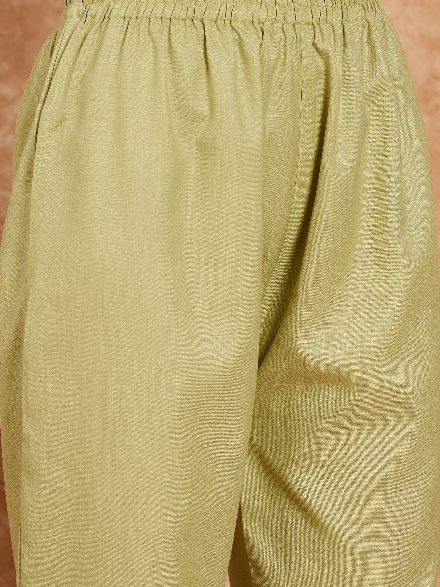 Yashmin Green Cotton Kashmiri Kurta and Pants Set