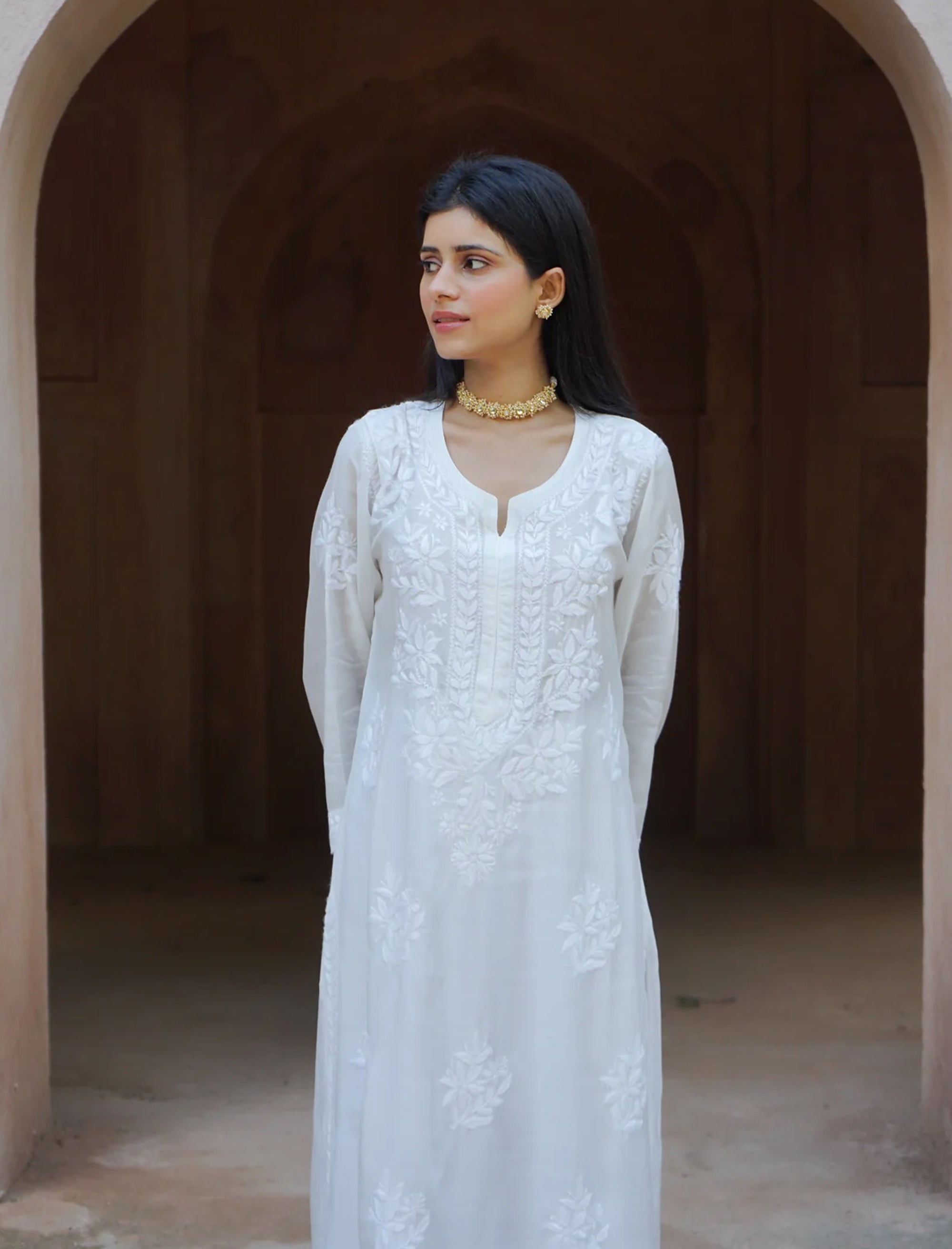 Aafreen_White_on_White_Chikankari_Kurta_shop_Namastay