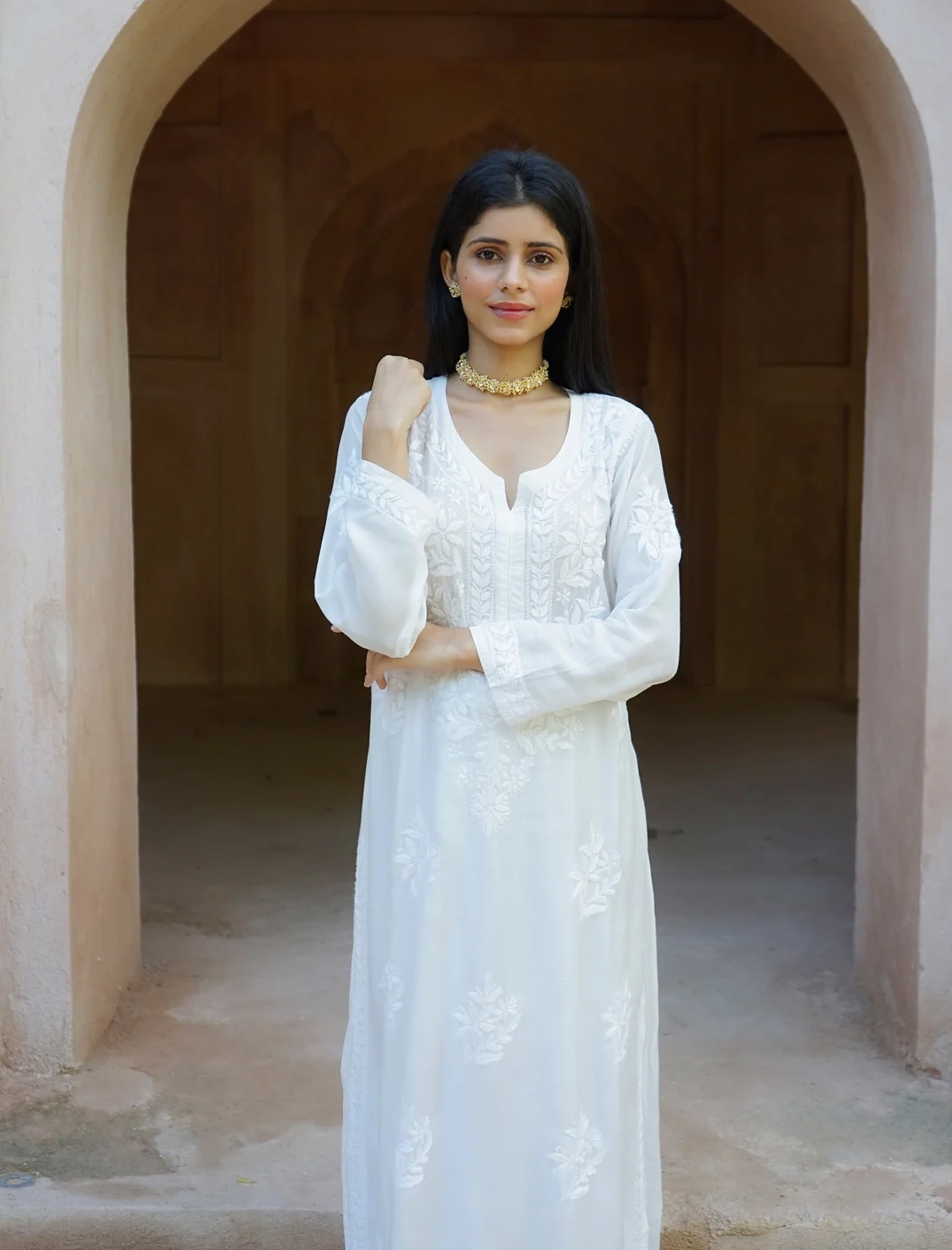 Aafreen_White_on_White_Chikankari_Kurta_shop_Namastay