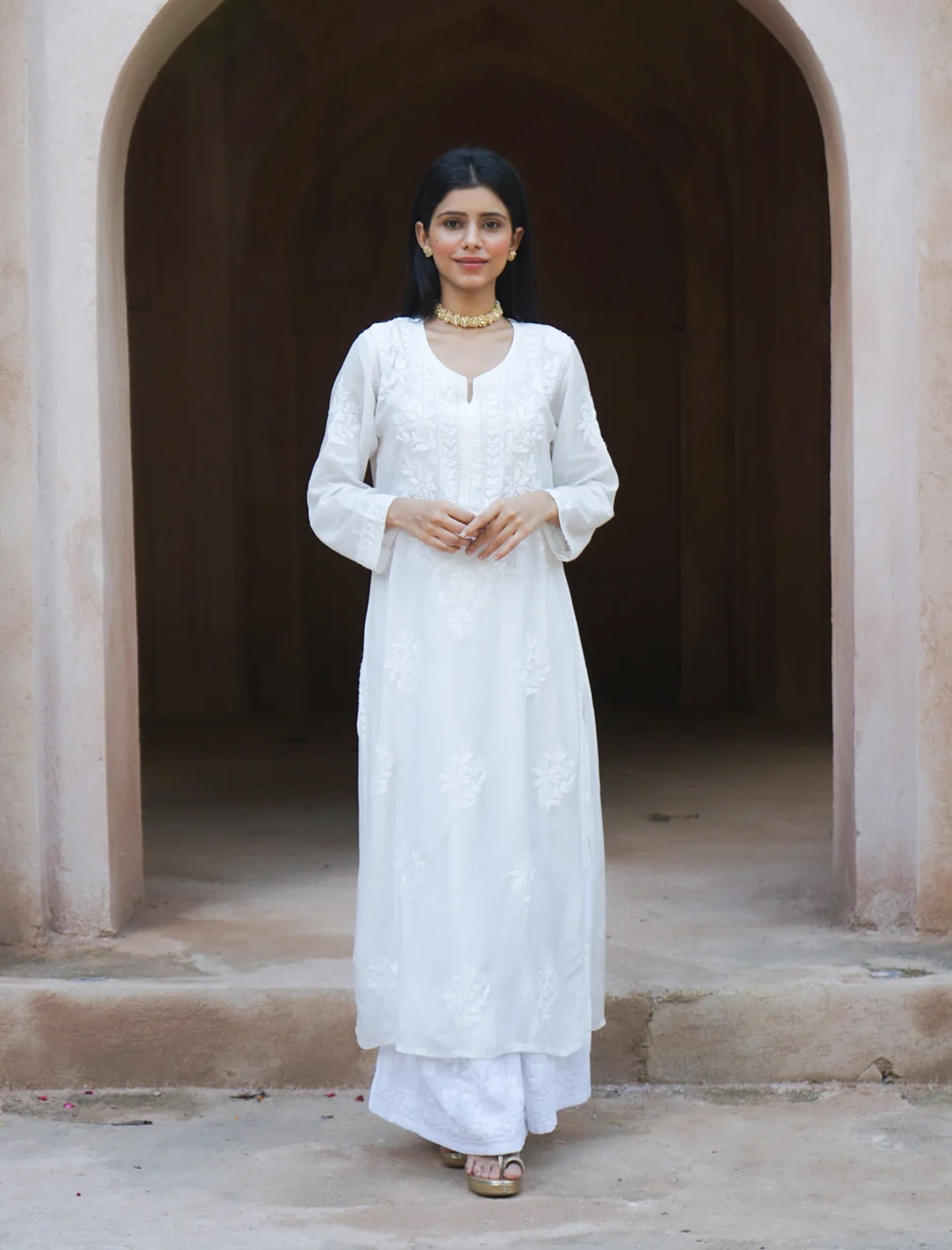 Aafreen_White_on_White_Chikankari_Kurta_shop_Namastay