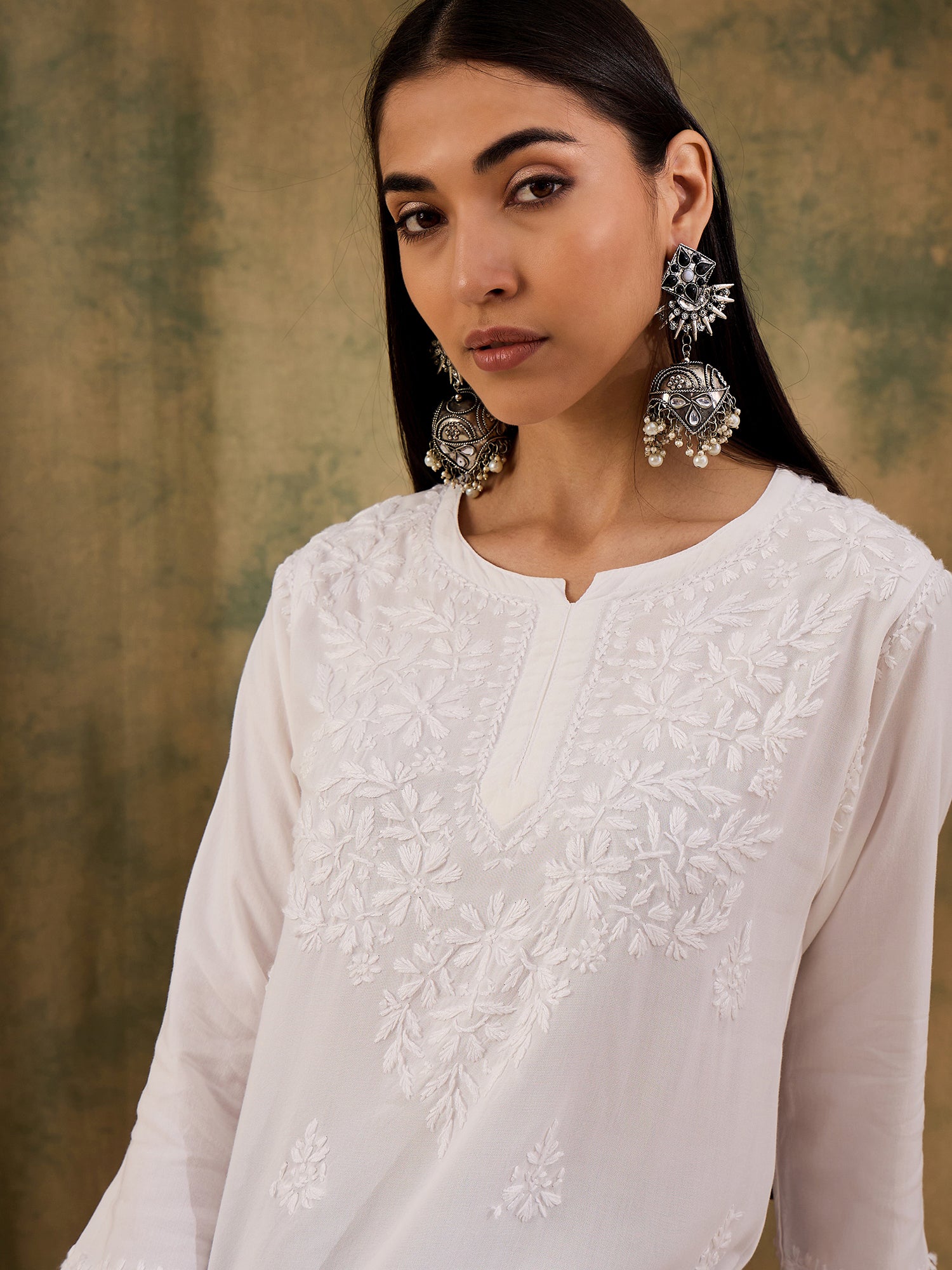Iqra_White_Chikankari_Short_Kurta_shop_Namastay