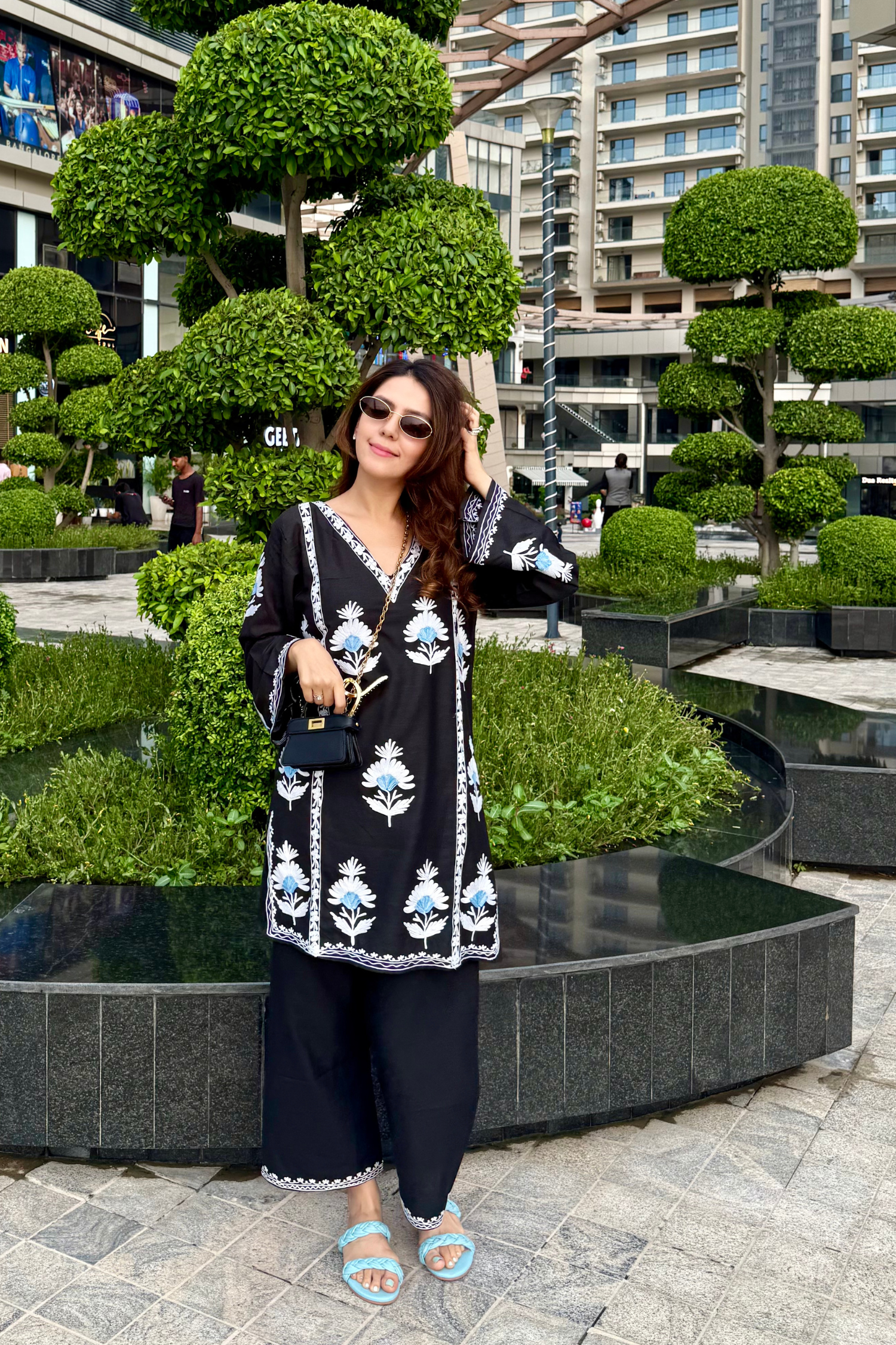 Meghna Sahijwani In Aiza Cotton Kashmiri Kurta Co-ord Set