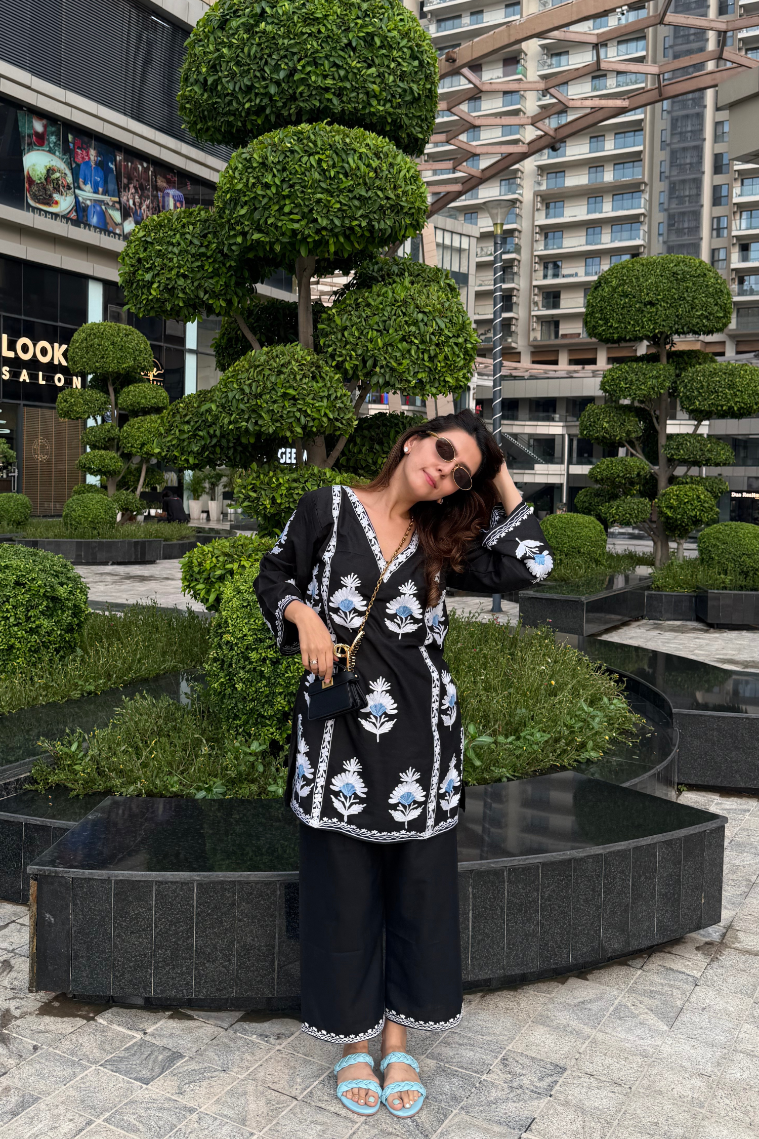 Meghna Sahijwani In Aiza Cotton Kashmiri Kurta Co-ord Set