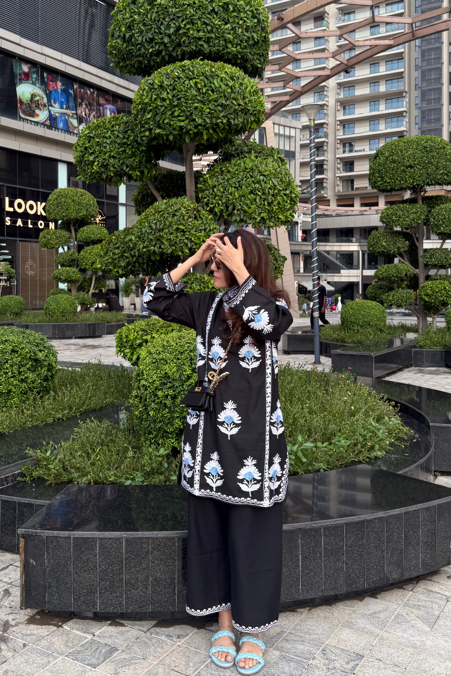 Meghna Sahijwani In Aiza Cotton Kashmiri Kurta Co-ord Set