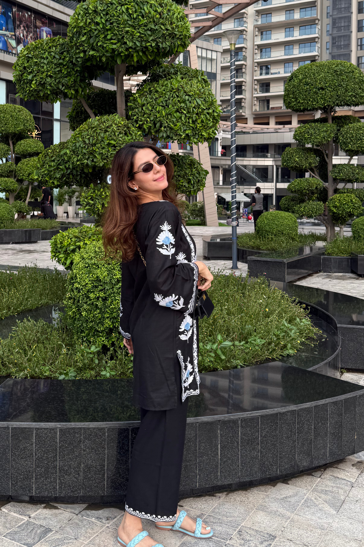 Meghna Sahijwani In Aiza Cotton Kashmiri Kurta Co-ord Set