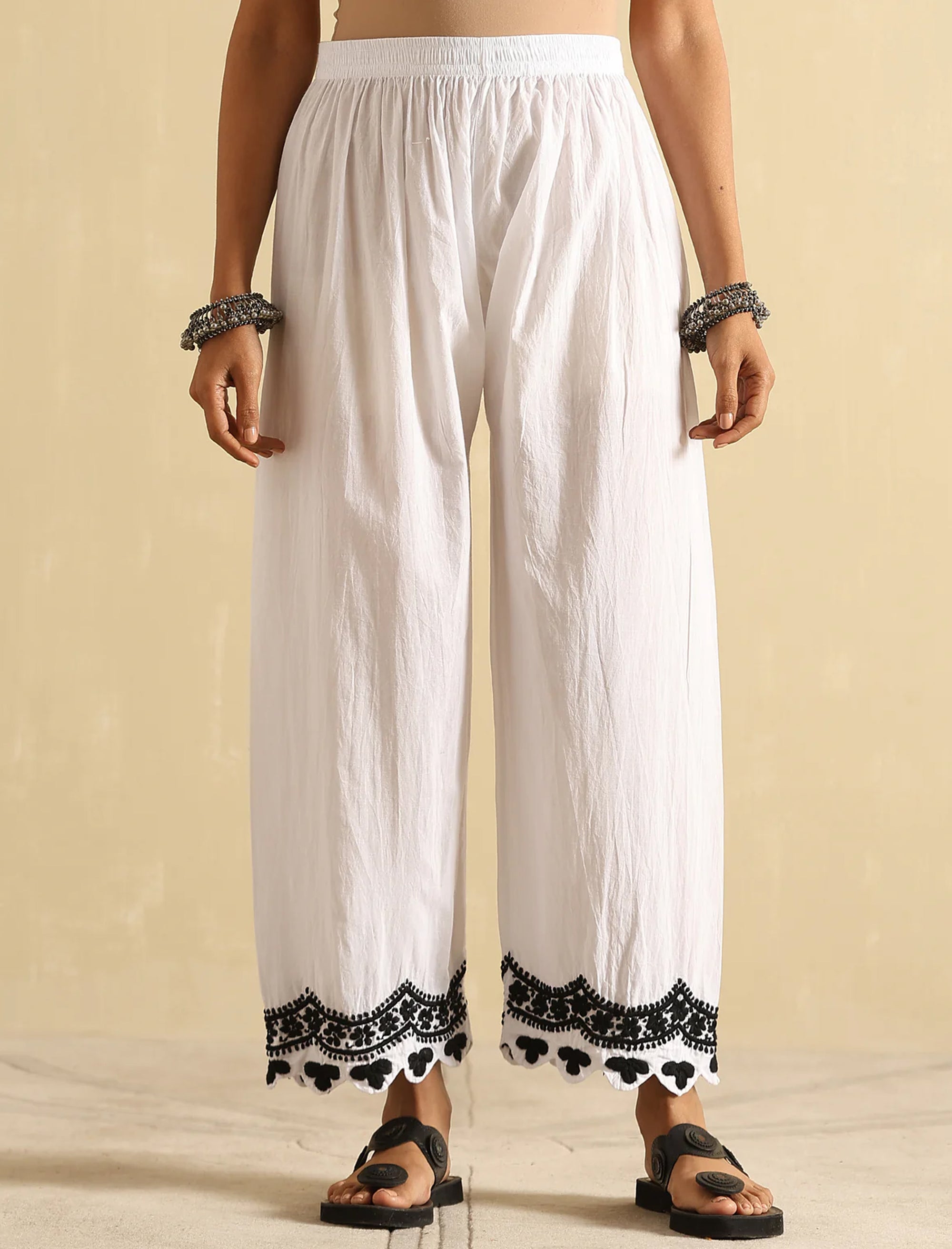 Nazia_white_and_Black_Chikankari_Cotton_Kurta_and_Pants_Set_shop_Namastay