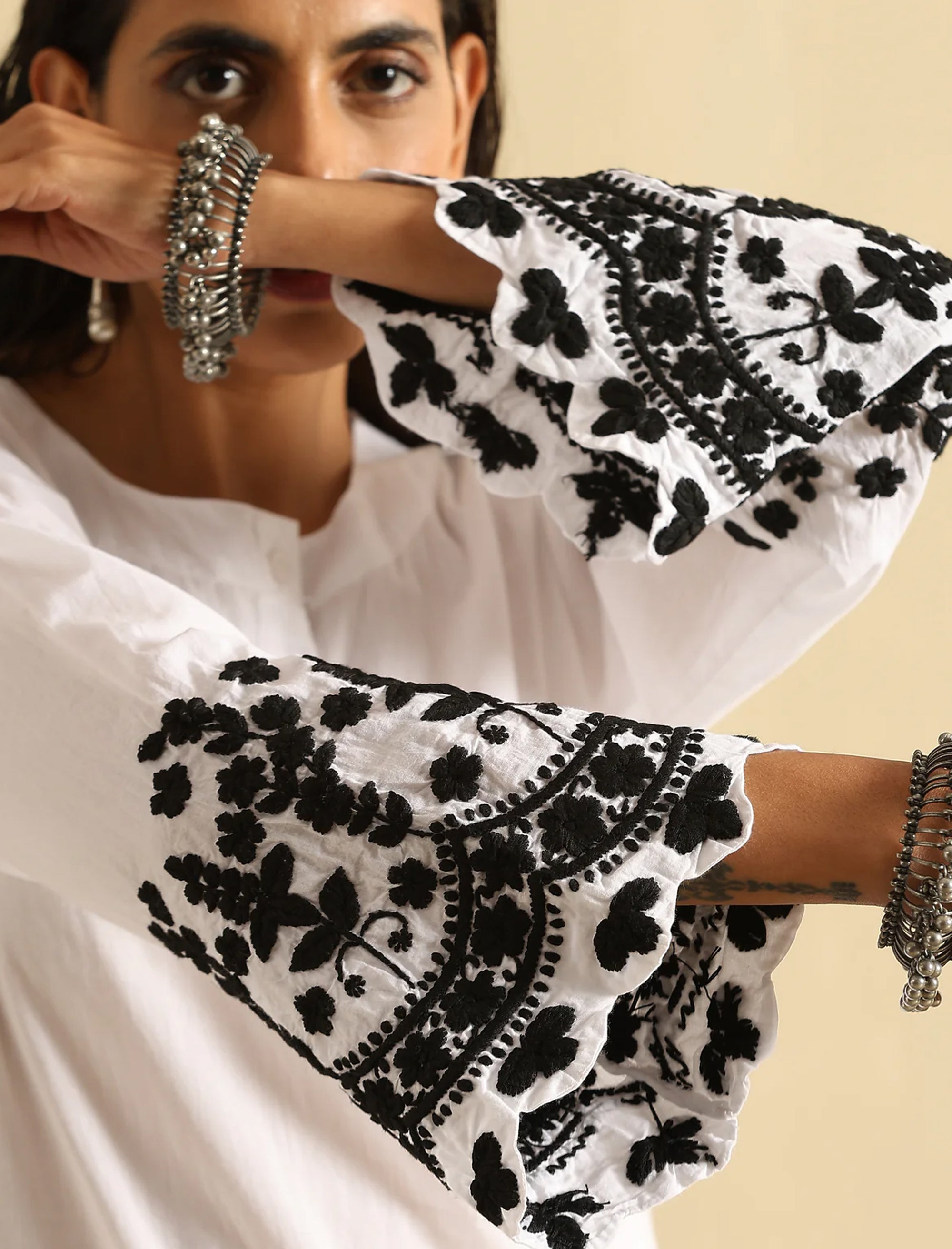Nazia_white_and_Black_Chikankari_Cotton_Kurta_and_Pants_Set_shop_Namastay