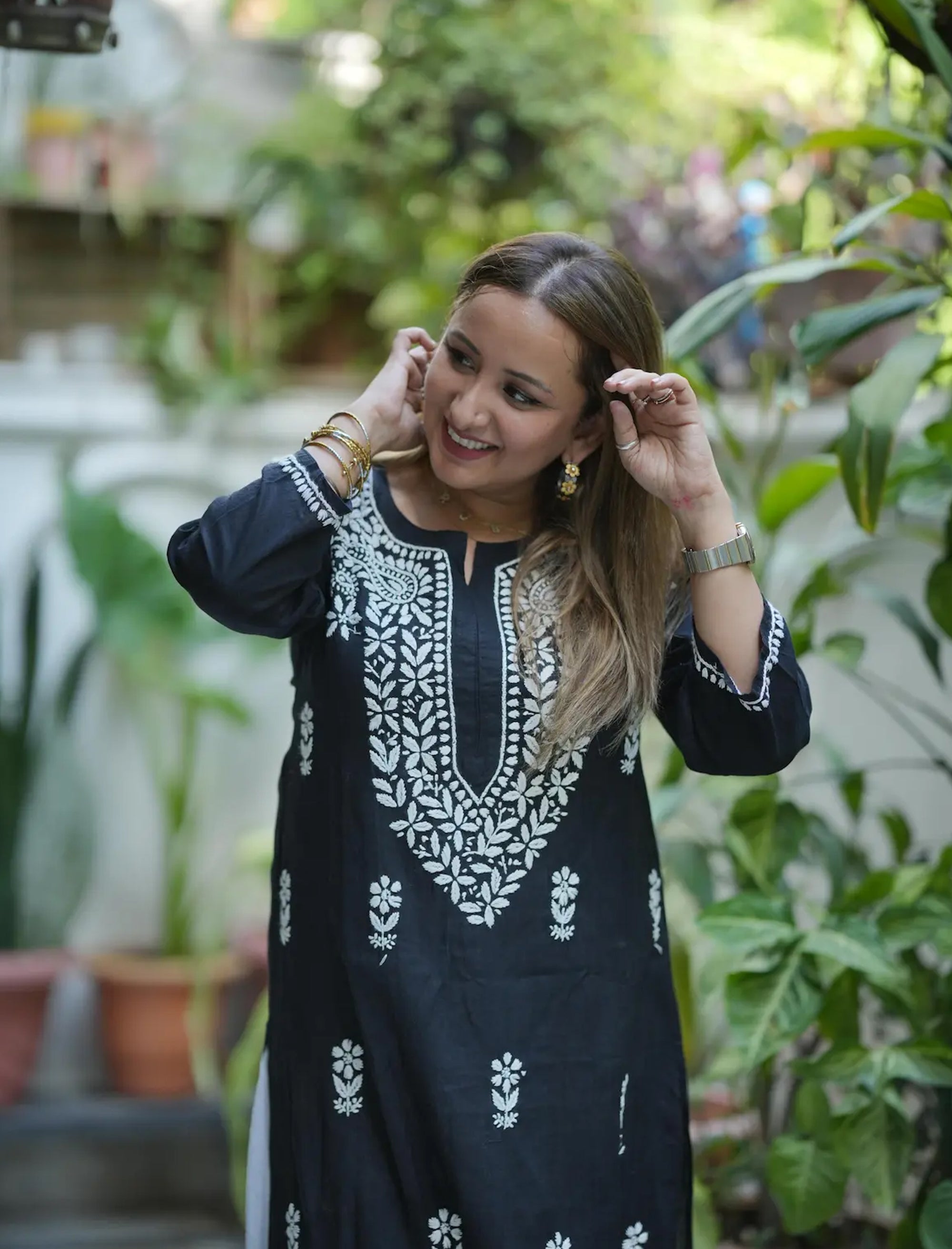 Zainul_Monochrome_Chikankari_Cotton_Kurta_shop_Namastay