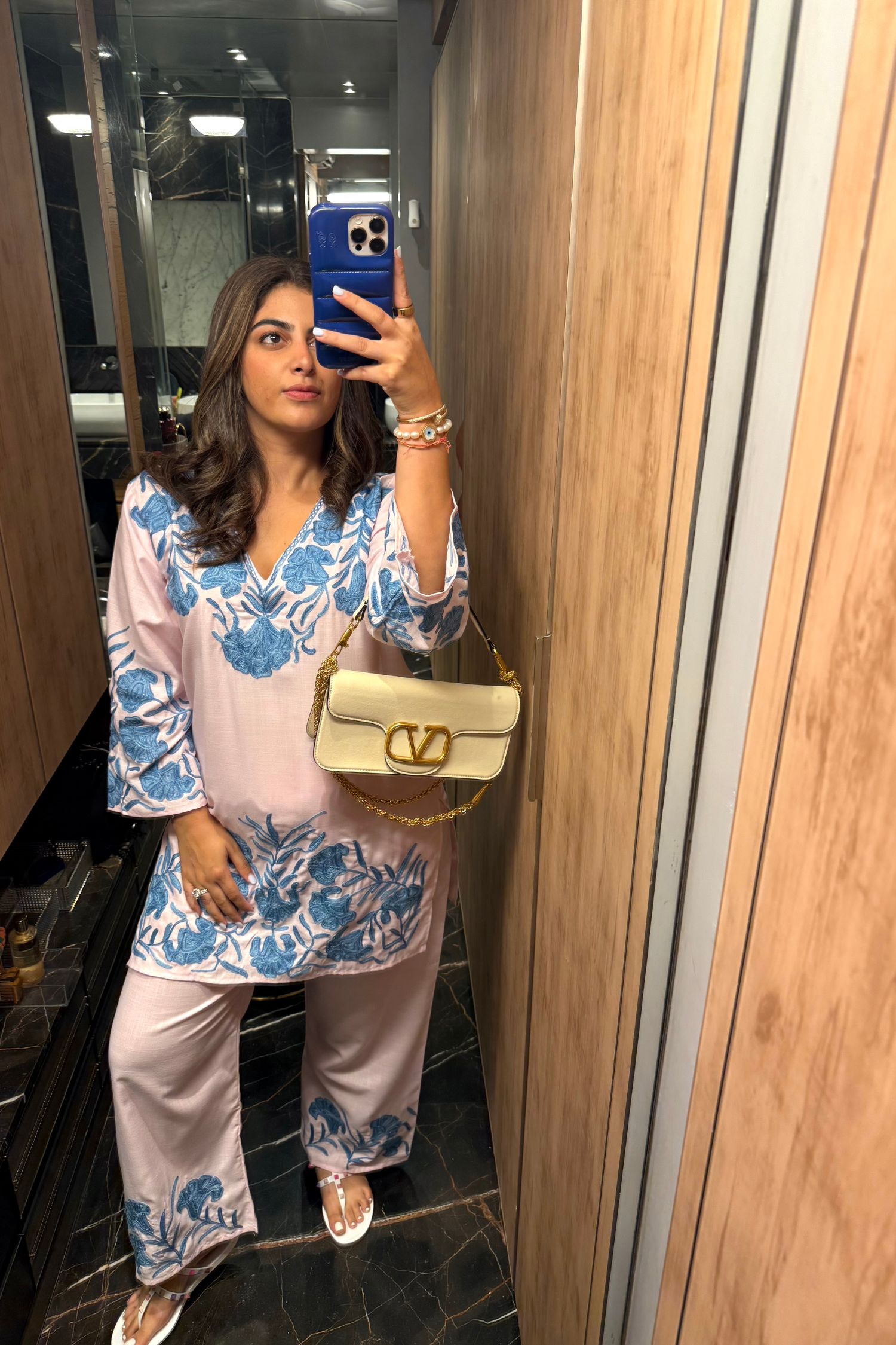 Shrutika Rana In Gul-e-lala Pink Cotton Kashmiri Kurta and Pants Set