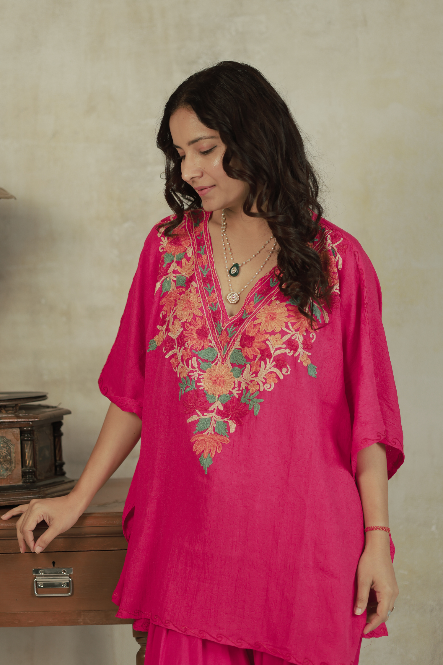 Ashu Sethi In Maya Pink Short Kashmiri Cotton Kaftan Kurta