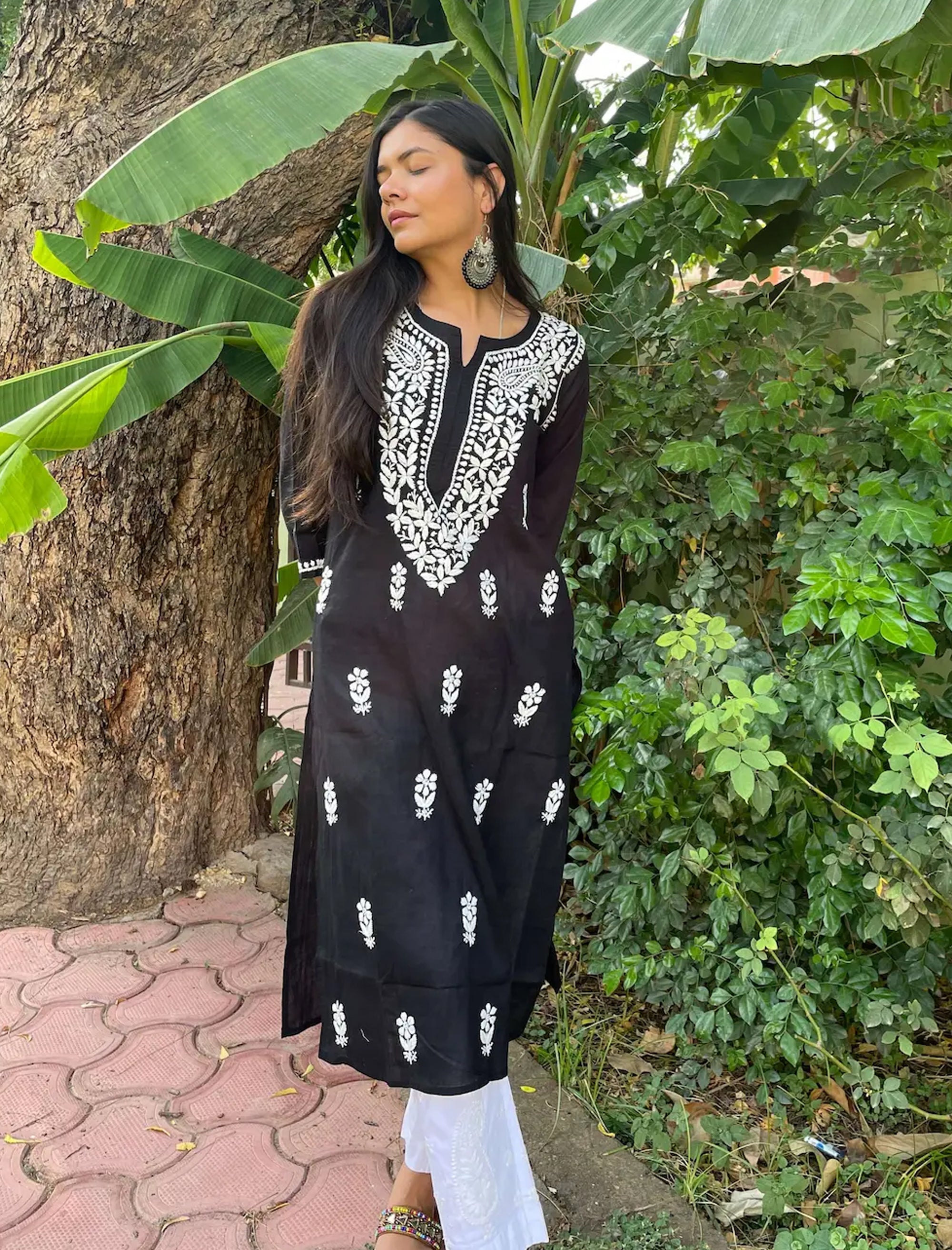 Zainul Monochrome Chikankari Cotton Kurta
