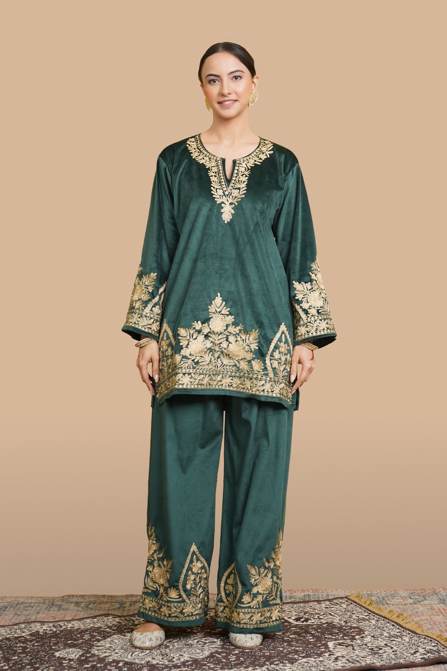 Malika_Zari_Embroidered_Green_Velvet_Coord_Kurta_Set_shop_Namastay