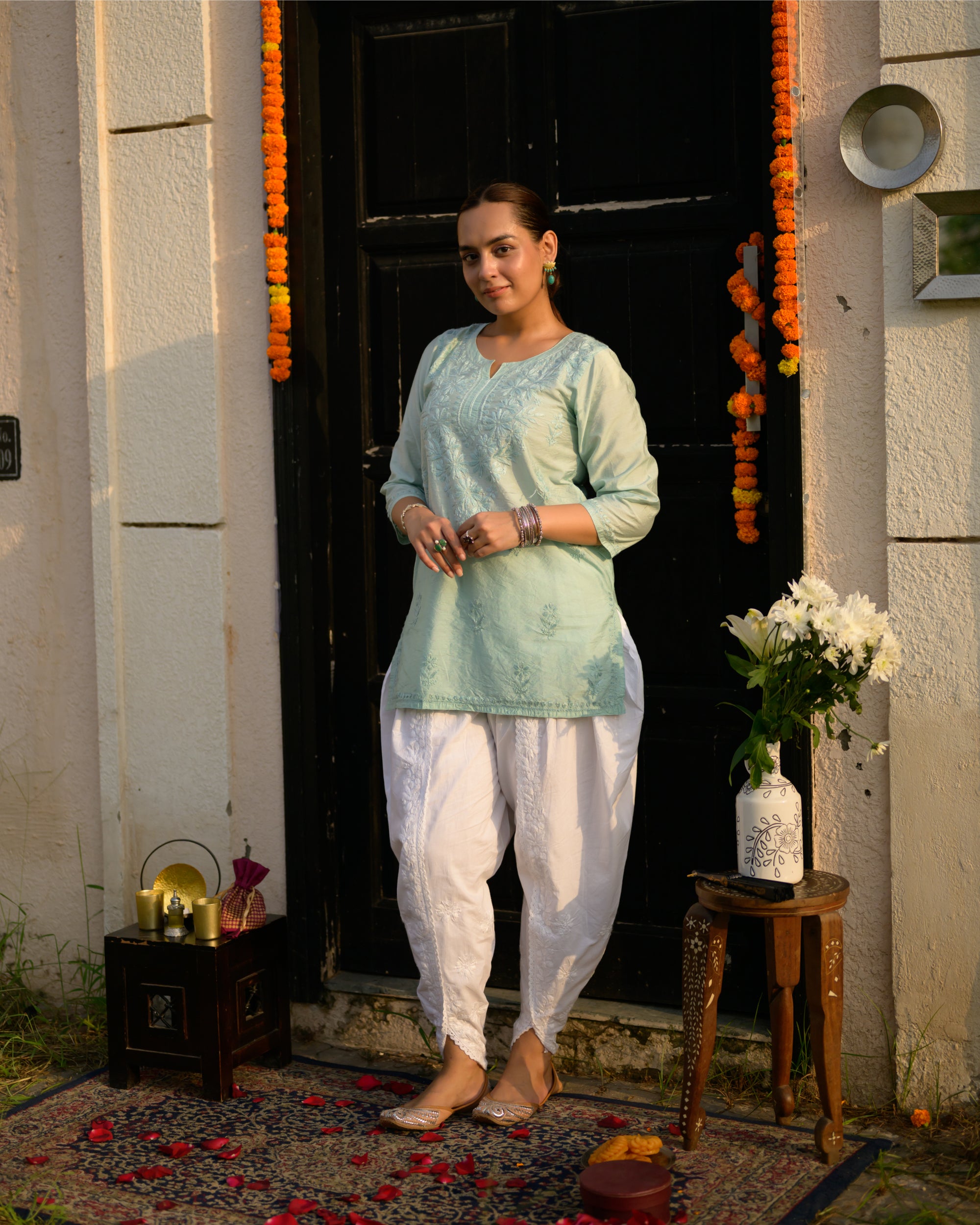 Guleen Blue Ombre Chikankari Short Kurta