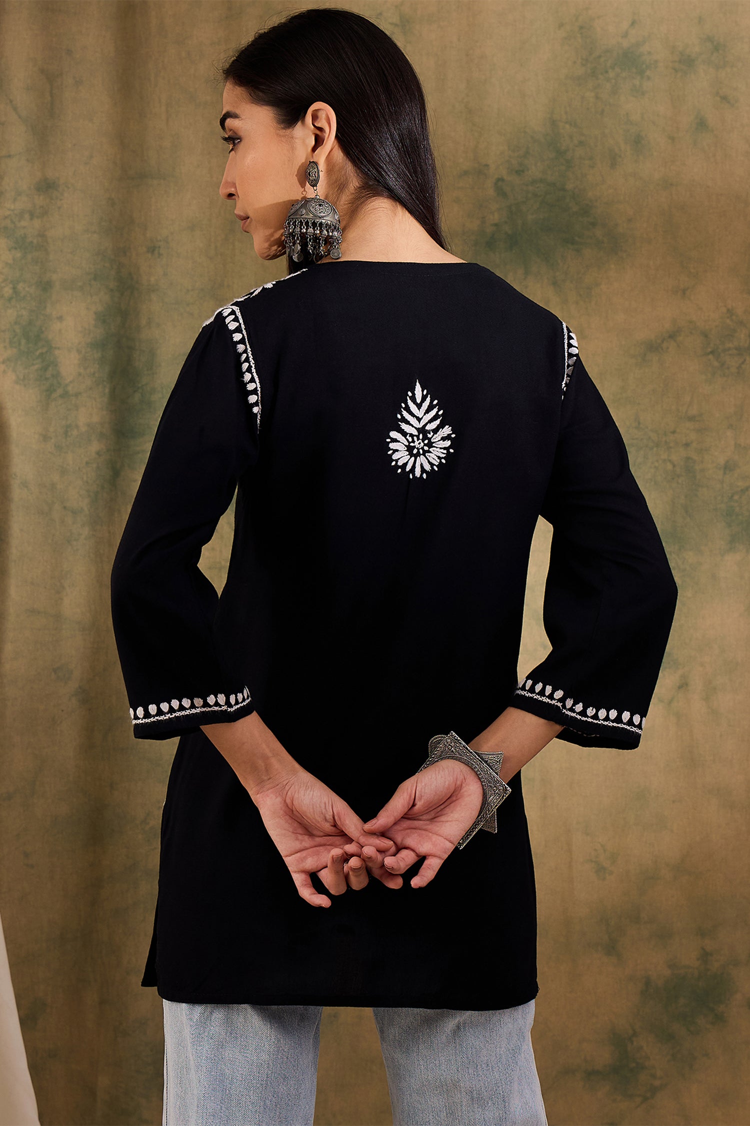Hiba_Black_Chikankari_Short_Kurta_shop_Namastay