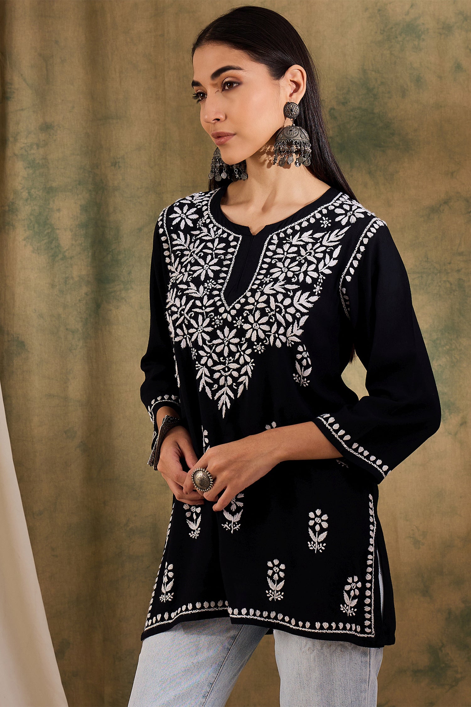 Hiba_Black_Chikankari_Short_Kurta_shop_Namastay
