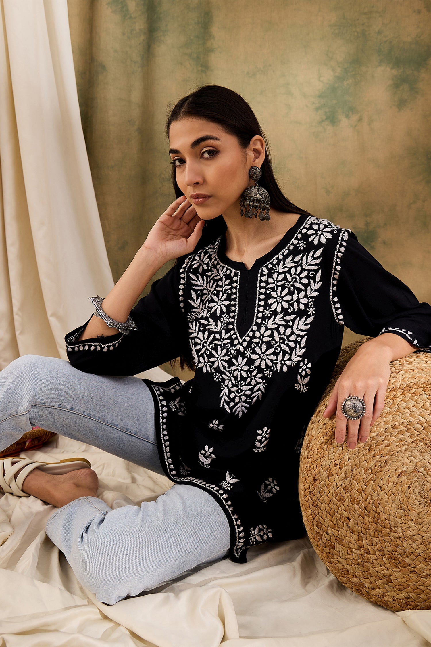 Hiba_Black_Chikankari_Short_Kurta_shop_Namastay