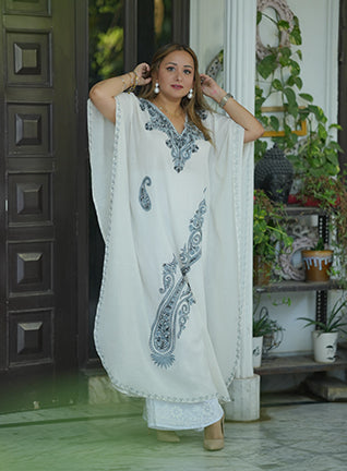 Long_kaftan_for_women
