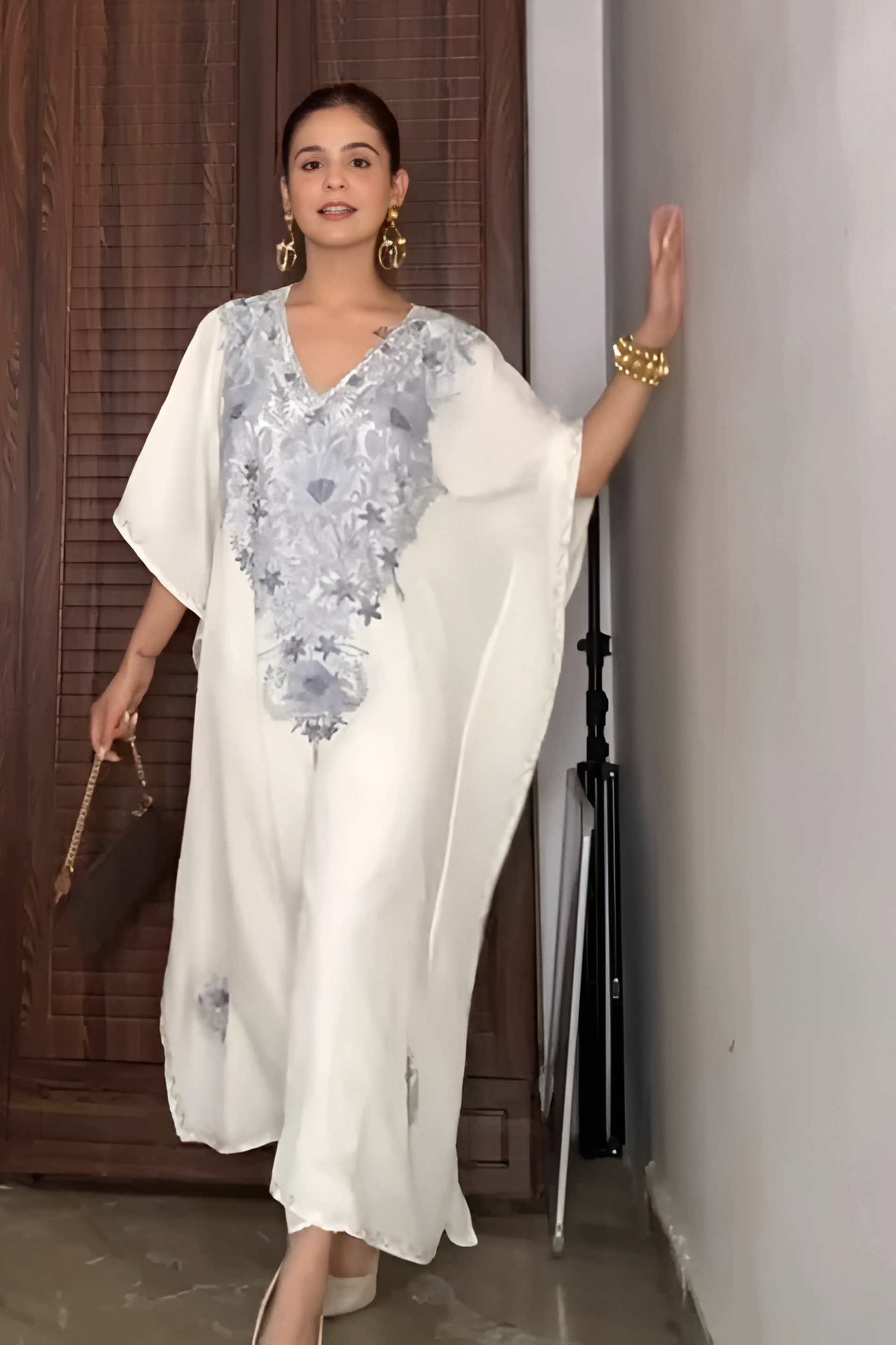 Pearl_White_Aari_Embroidered_Kashmiri_Short_Cotton_Kaftan_shop_Namastay