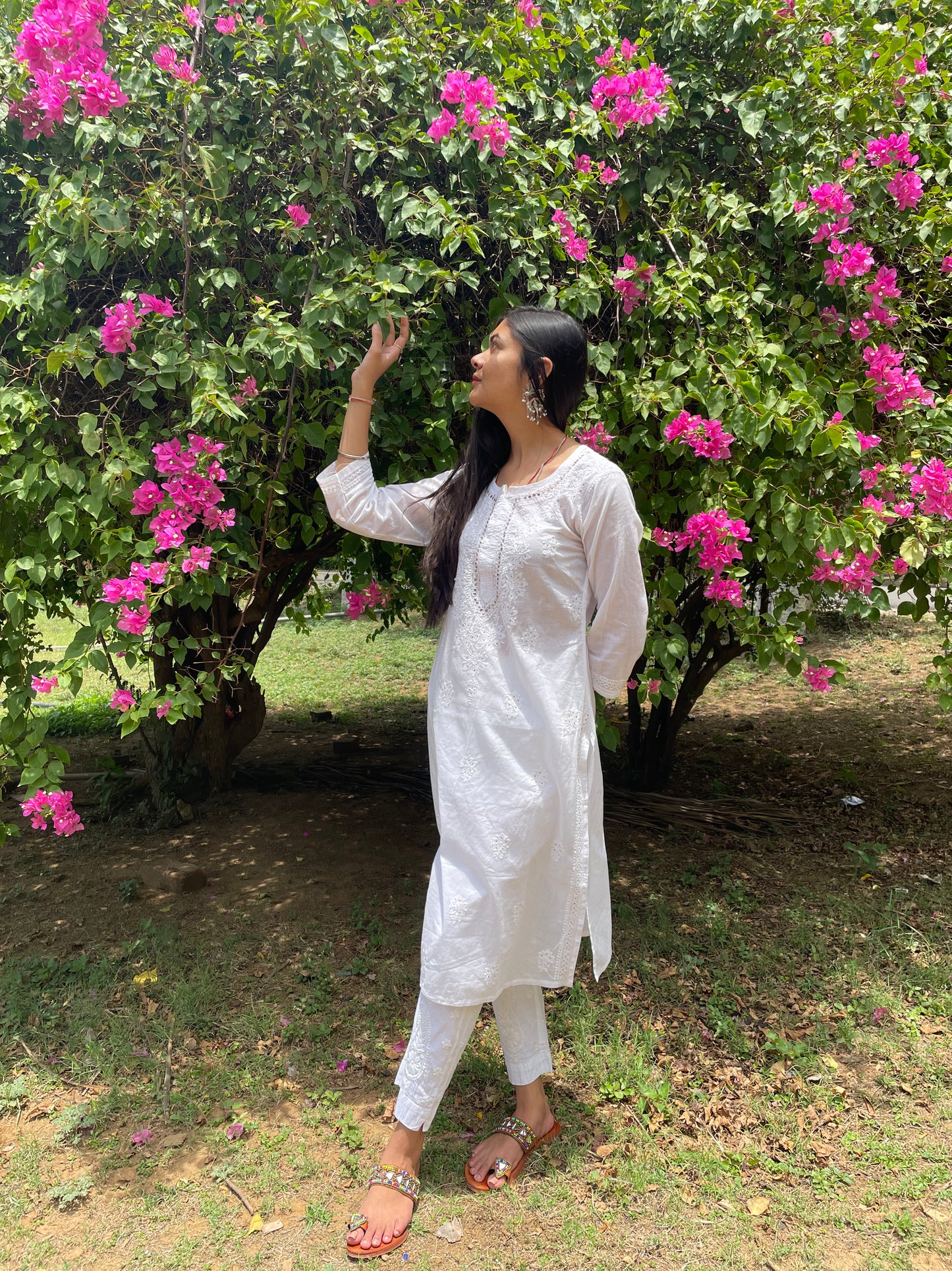 Nazakat Chikan Mukaish Kurta