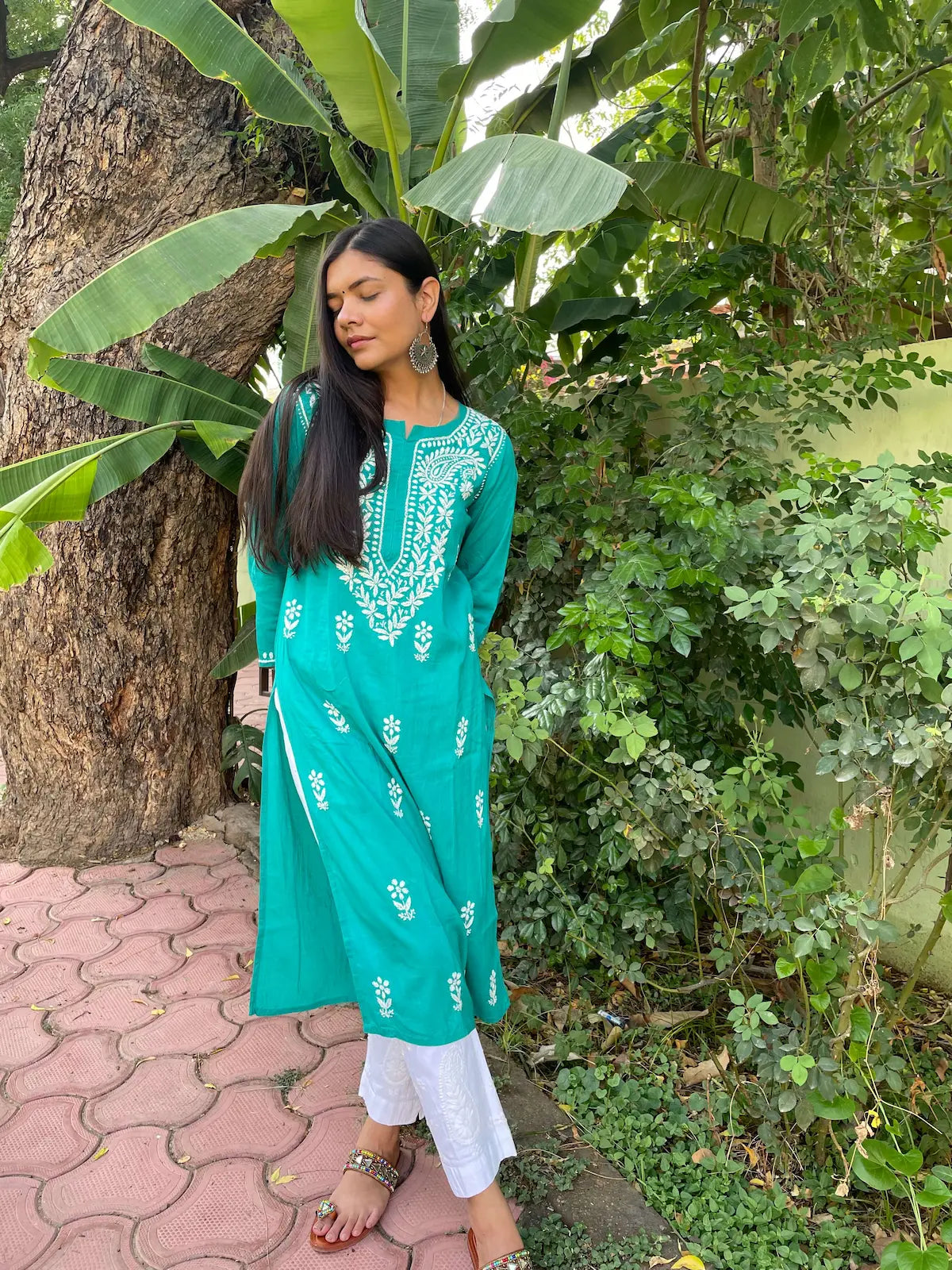 teal green chikankari kurta 3