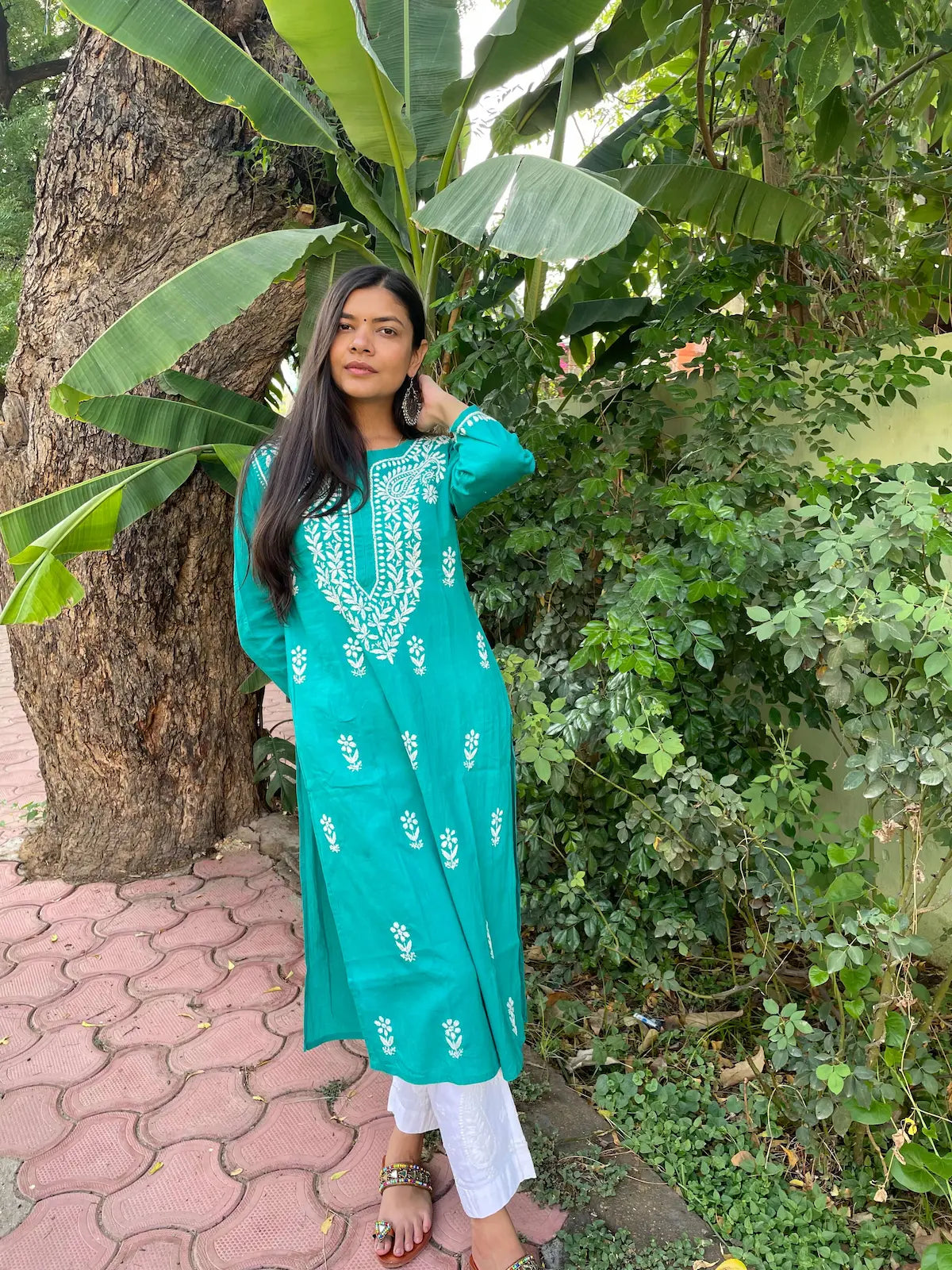 teal green chikankari kurta 4