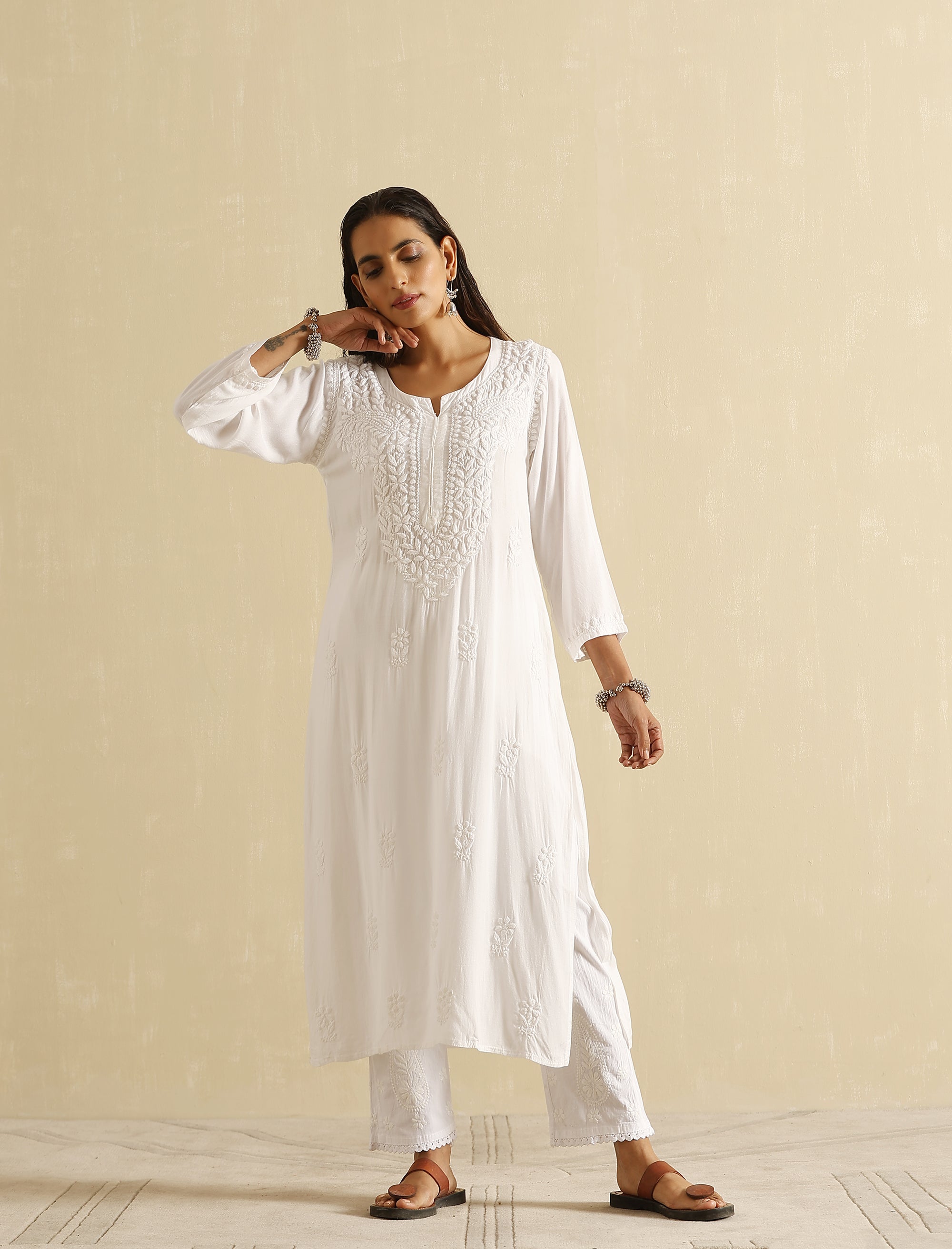 Nawab_III_Straight_Chikankari_Kurta_shop_Namastay