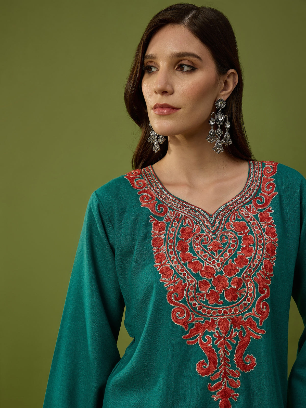 Aaliyah Green Kashmiri Zari Embroidered Kurta and Pants Set