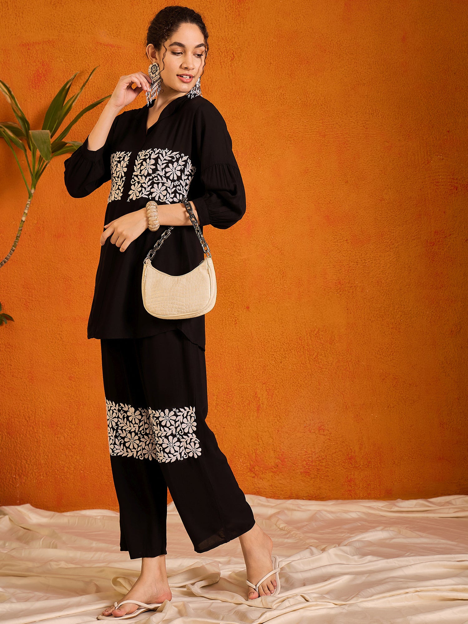Kiara_Chikankari_Modal_Co-ord_Cotton_Kurta_Set_shop_Namastay