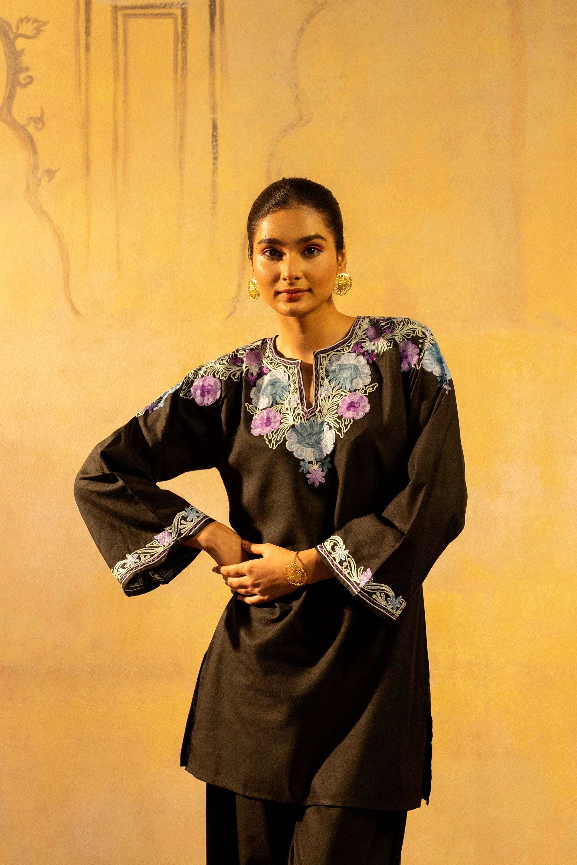Galantea_Black_Kashmiri_Cotton_Kurta_Pants_Coord_Set_shop_Namastay