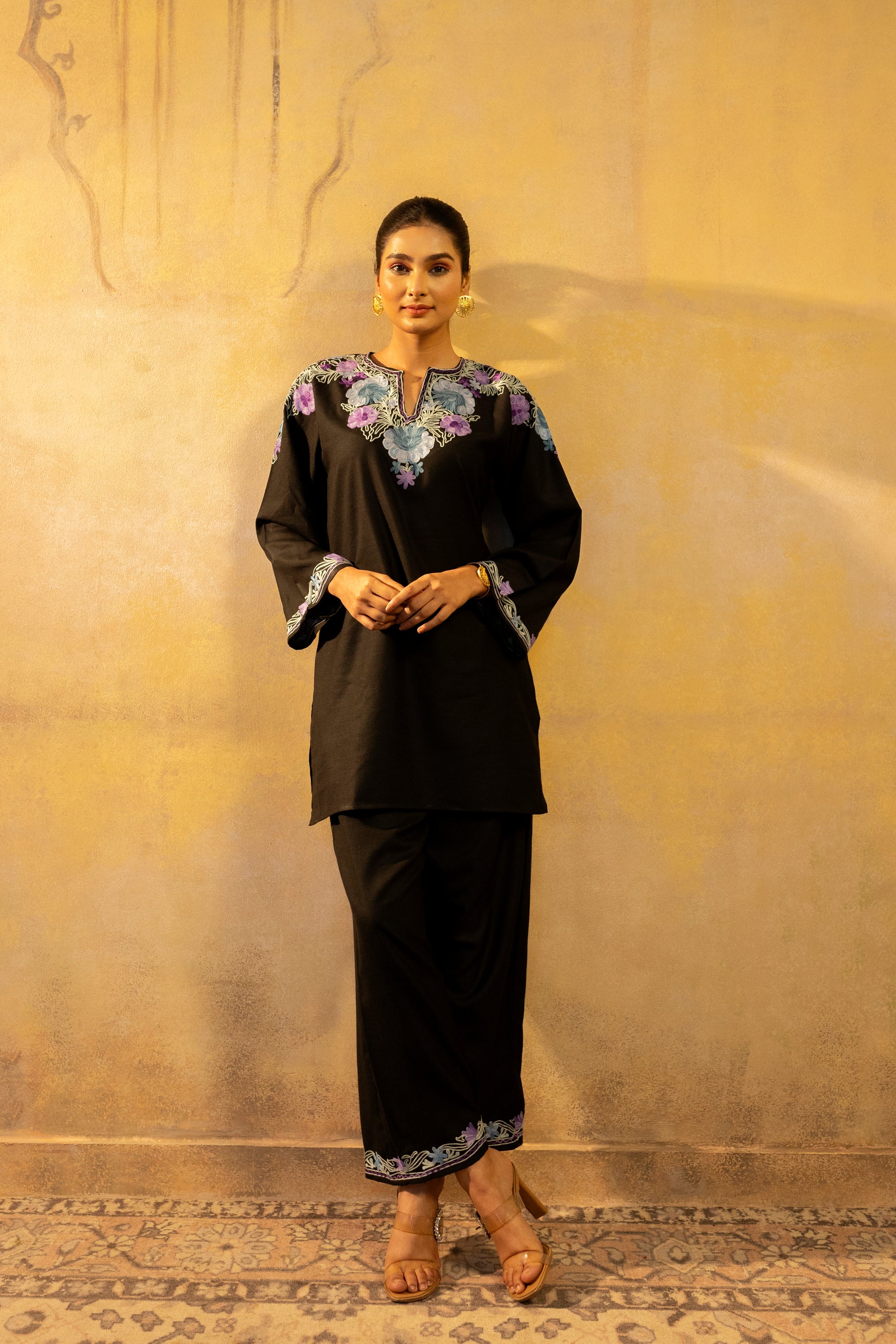 Galantea_Black_Kashmiri_Cotton_Kurta_Pants_Coord_Set_shop_Namastay