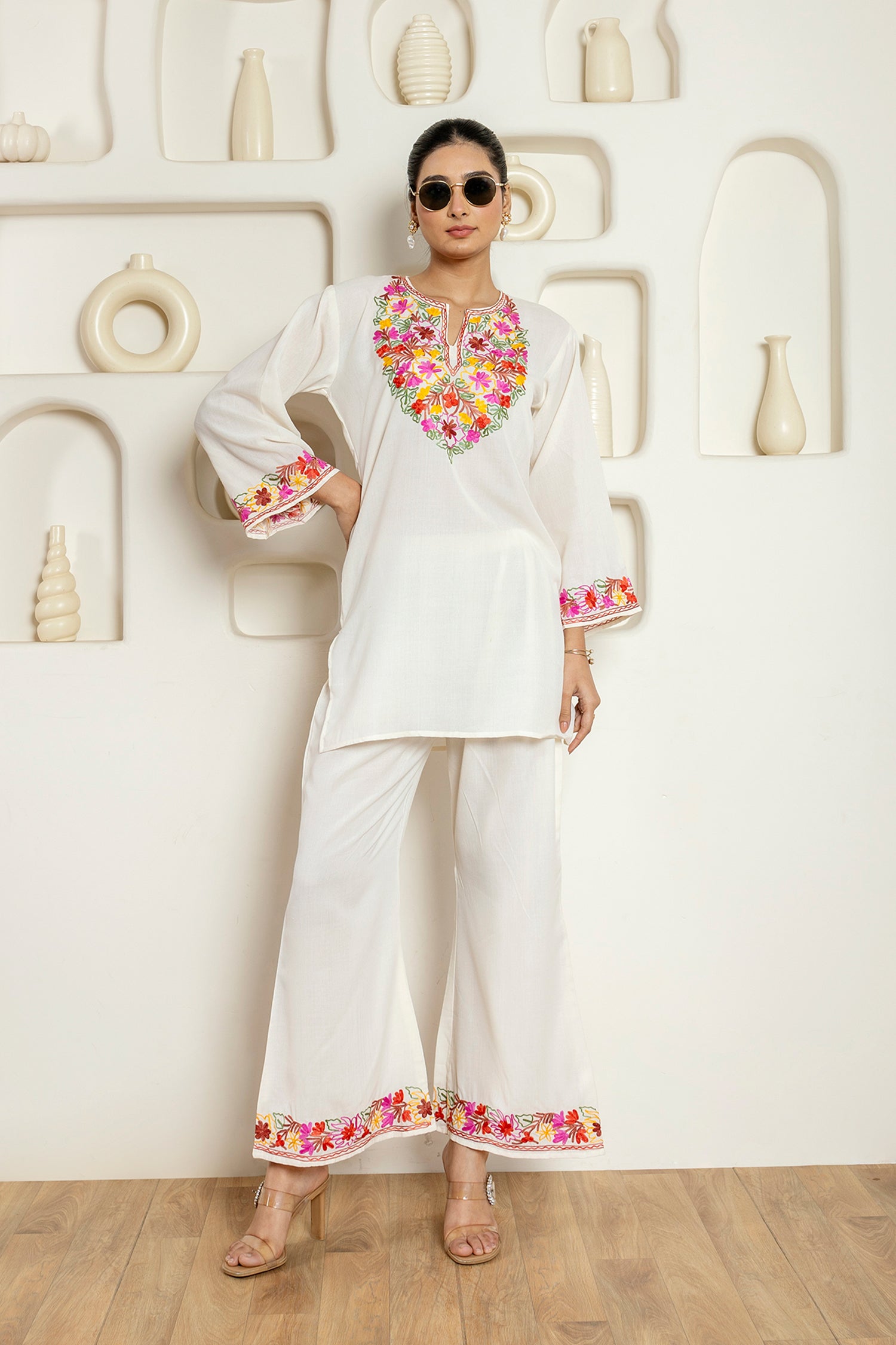 XoXo_White_Kashmiri_Coord_Cotton_Kurta_Pants_Set_shop_Namastay