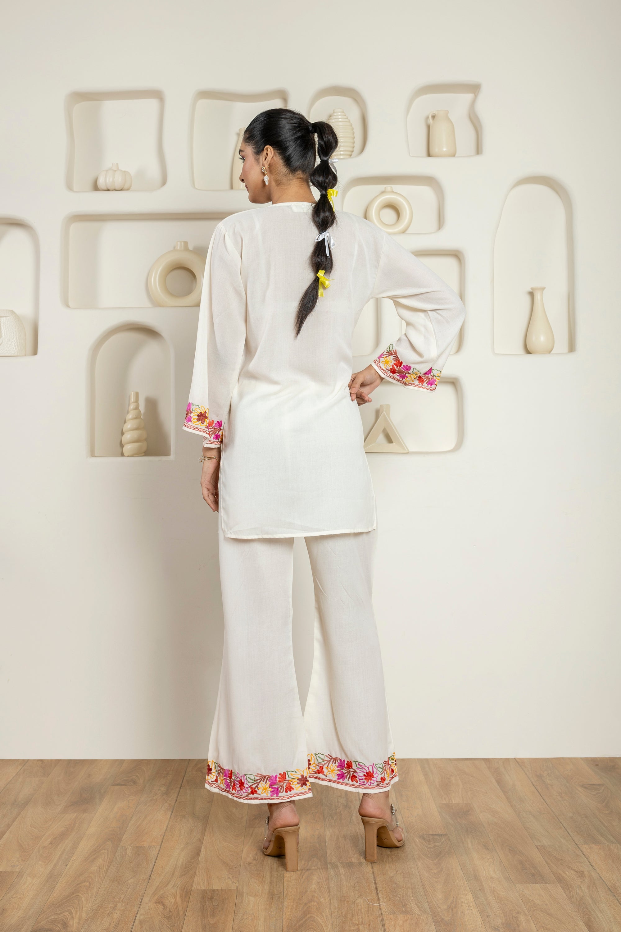XoXo_White_Kashmiri_Coord_Cotton_Kurta_Pants_Set_shop_Namastay