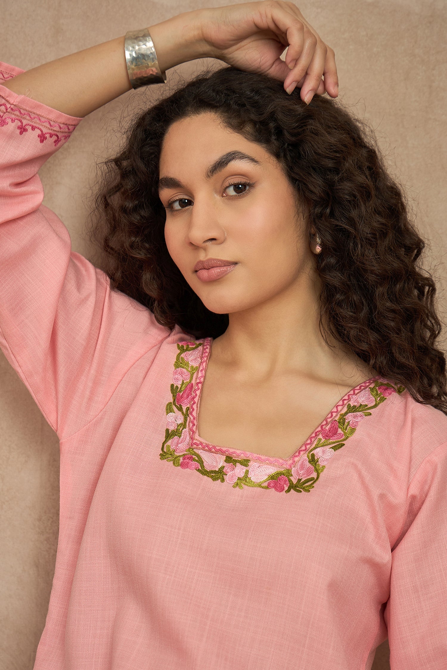 Mehak_Pink_Kashmiri_Kurta_-_Long_shop_Namastay