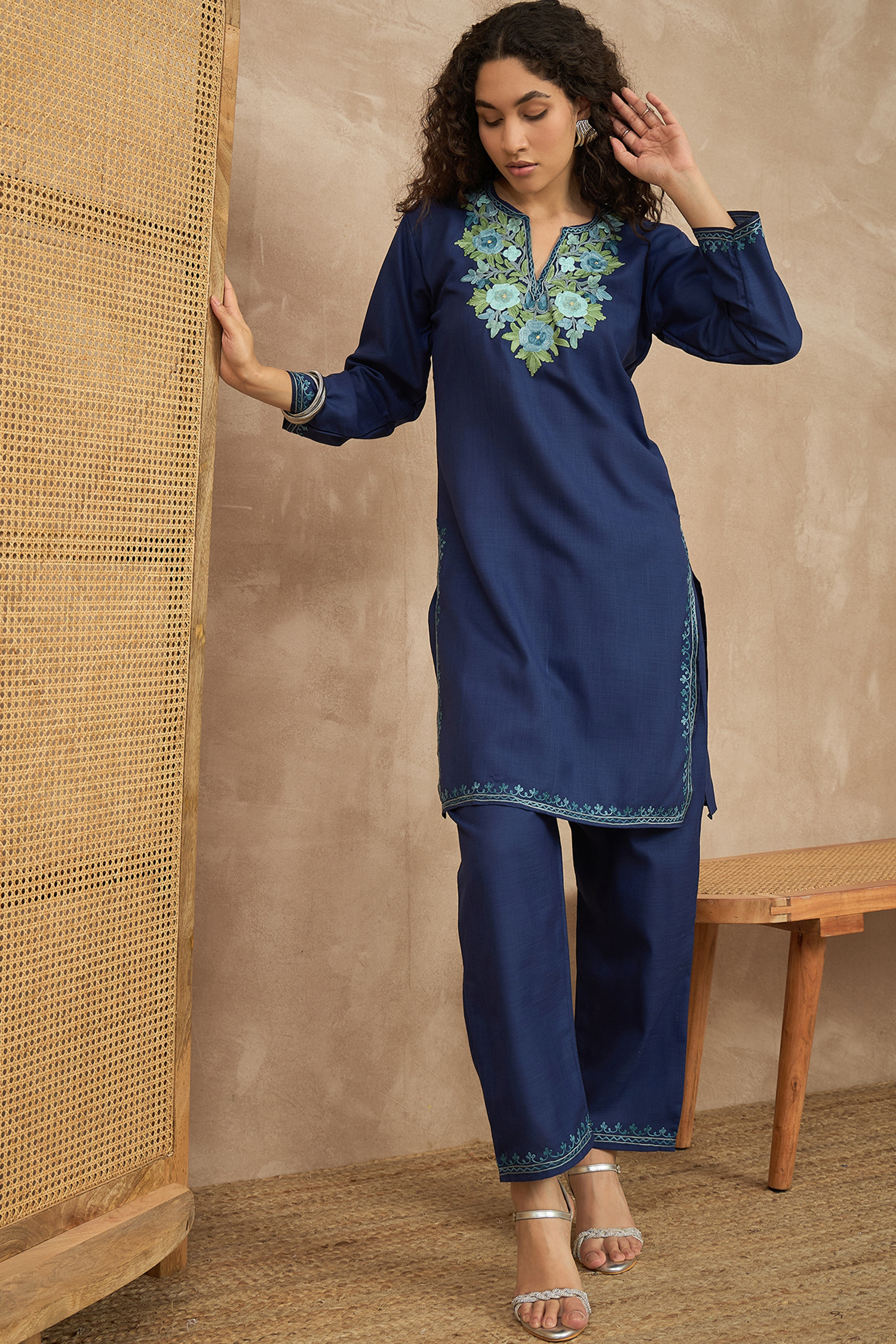 Lata_Blue_Kashmiri_Kurta_Set_shop_Namastay