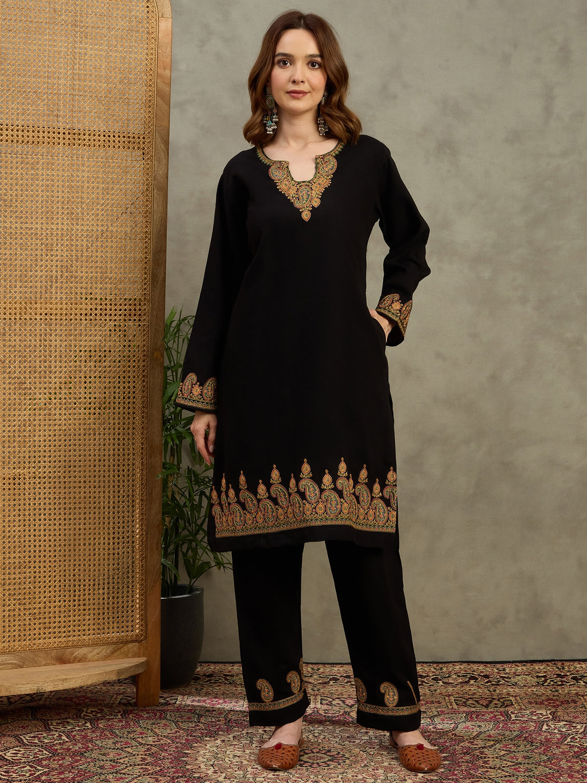 Mirha Black Kashmiri Embroidered Woollen Kurta with Pants Set