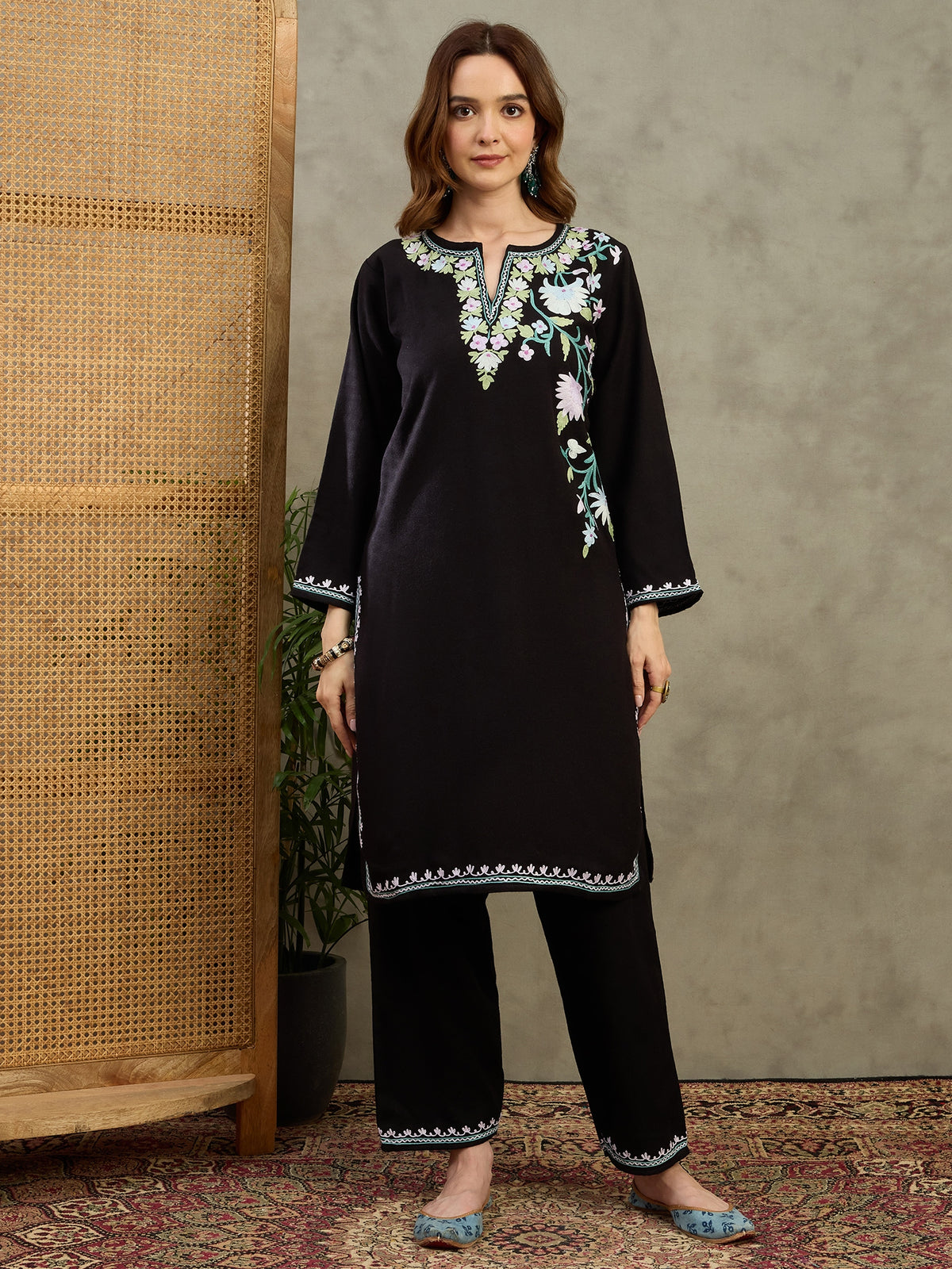 Azeen Black Aari Embroidered Kashmiri Woollen Kurta with Pants Set