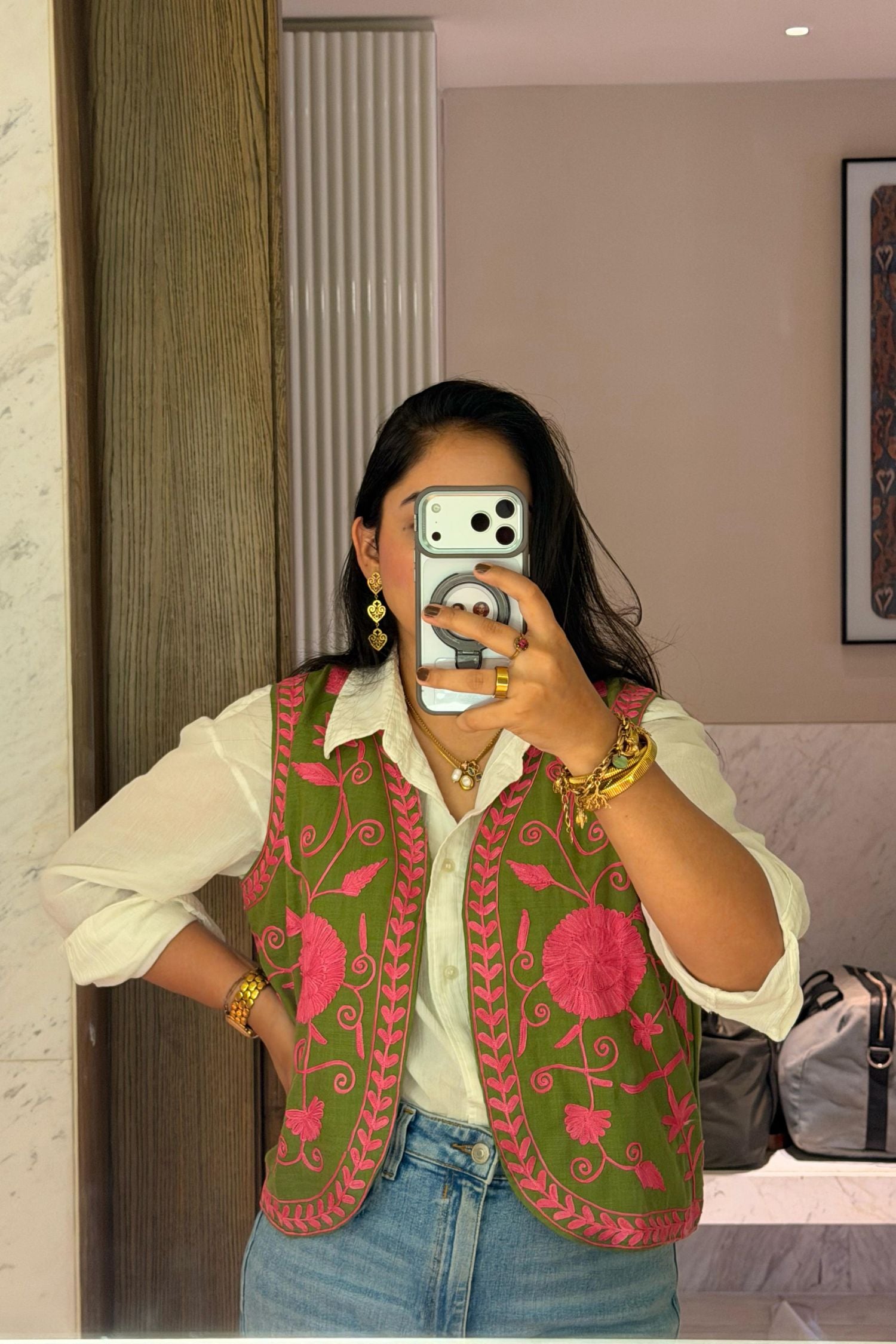 Maneet Bedi In Mohlat Kiwi Green Kashmiri Gilet