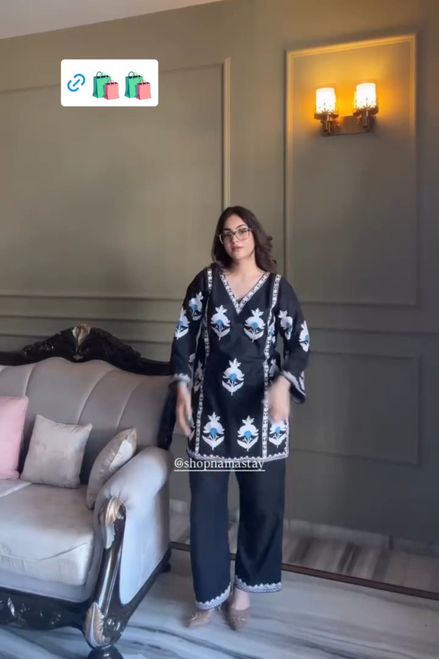 Jannat khurana In Aiza Cotton Kashmiri Kurta Co-ord Set