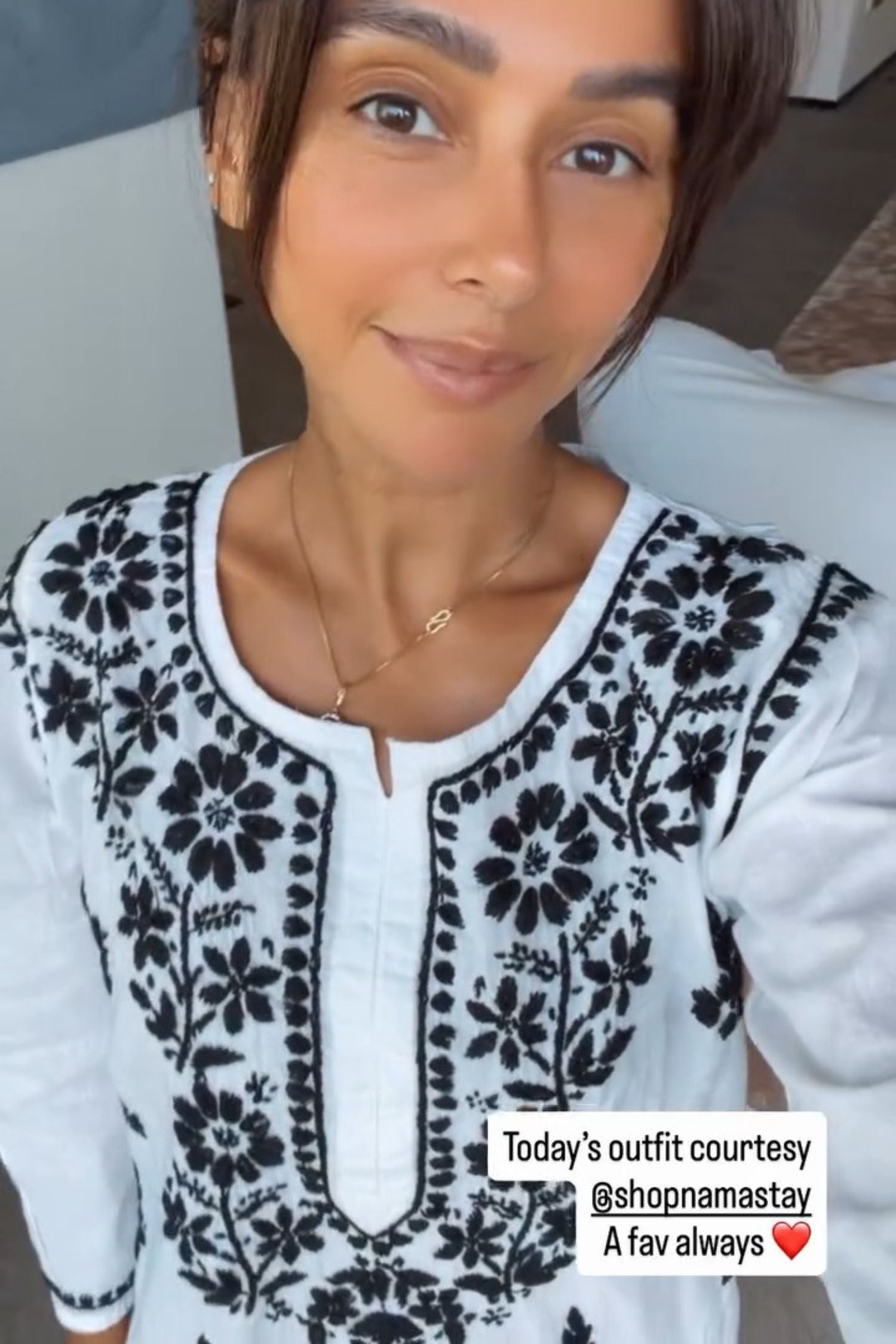 Shibani Akhtar In Nasima White Chikankari Cotton Kurta