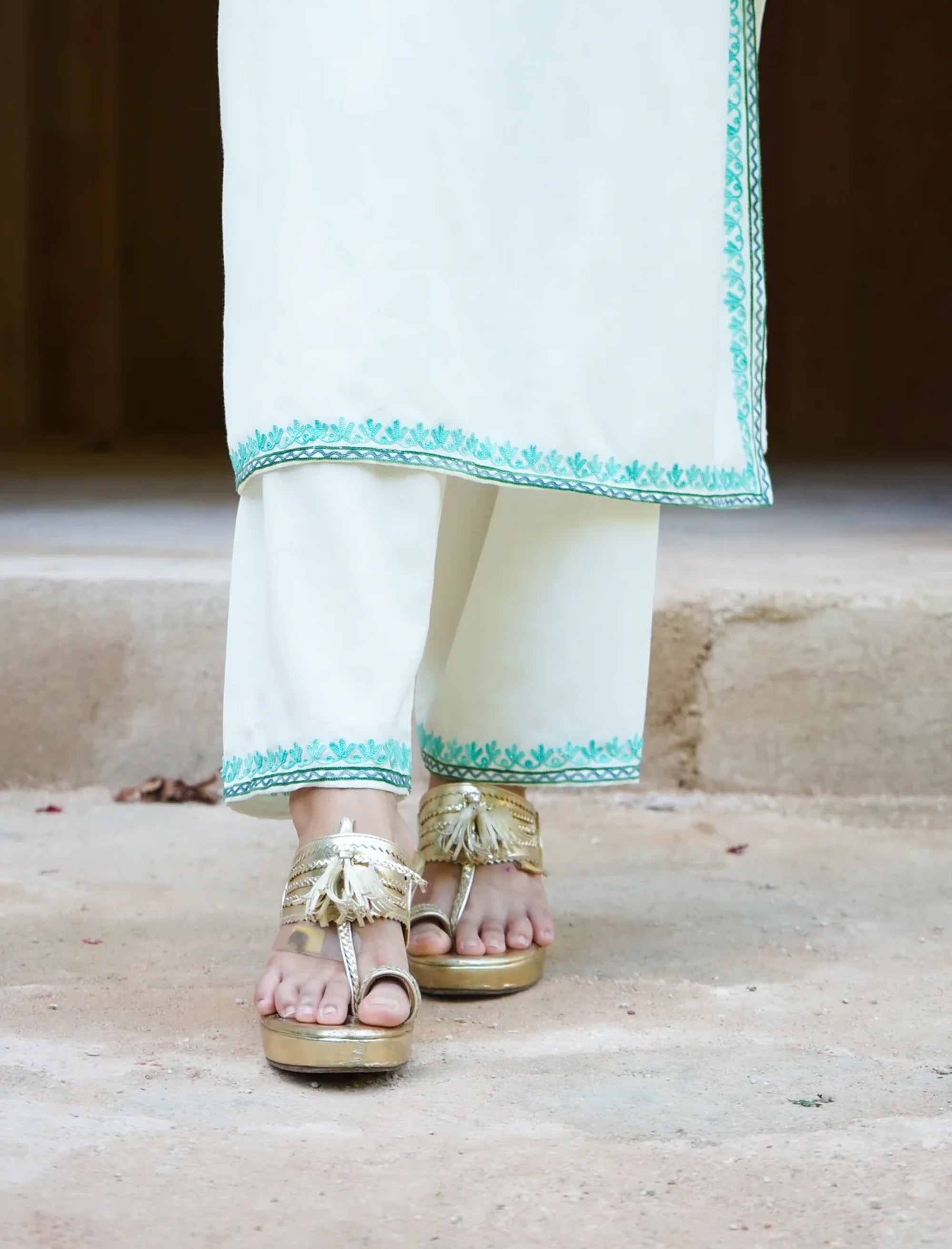 Eira_Cotton_Kashmiri_Phiran_Kurta_and_Palazzo_Set_no_shop_Namastay