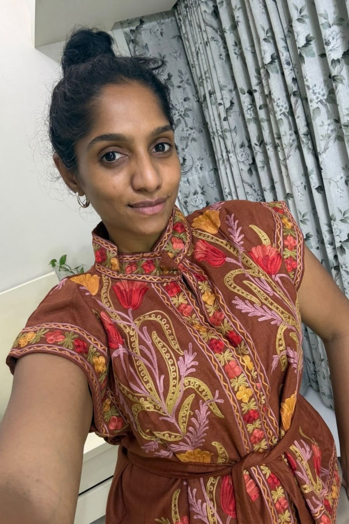 Jamie Lever In Raahat Mocha Kashmiri Cotton Kimono Short Jacket