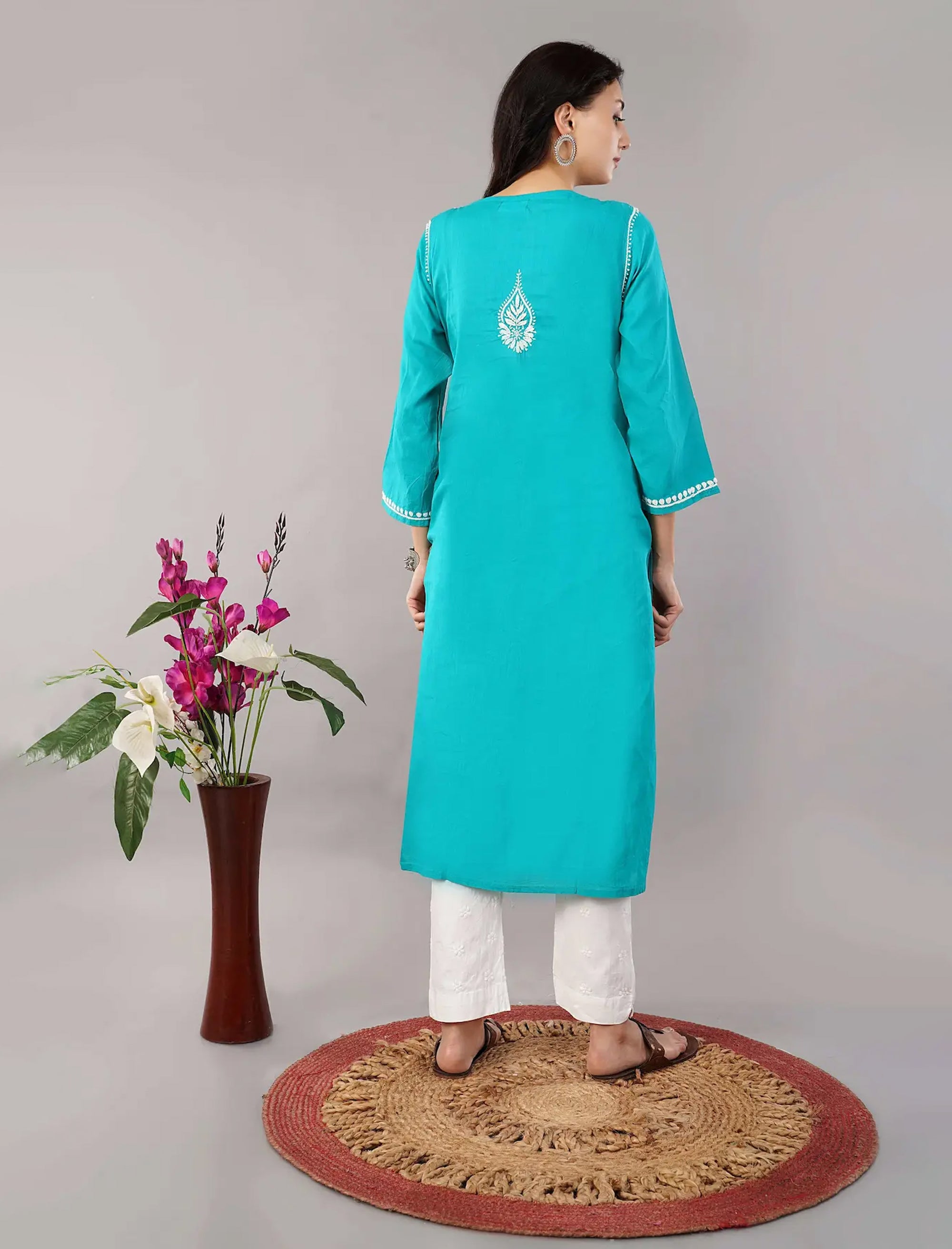 Aasma_Chikankari_Cotton_Kurta_shop_Namastay