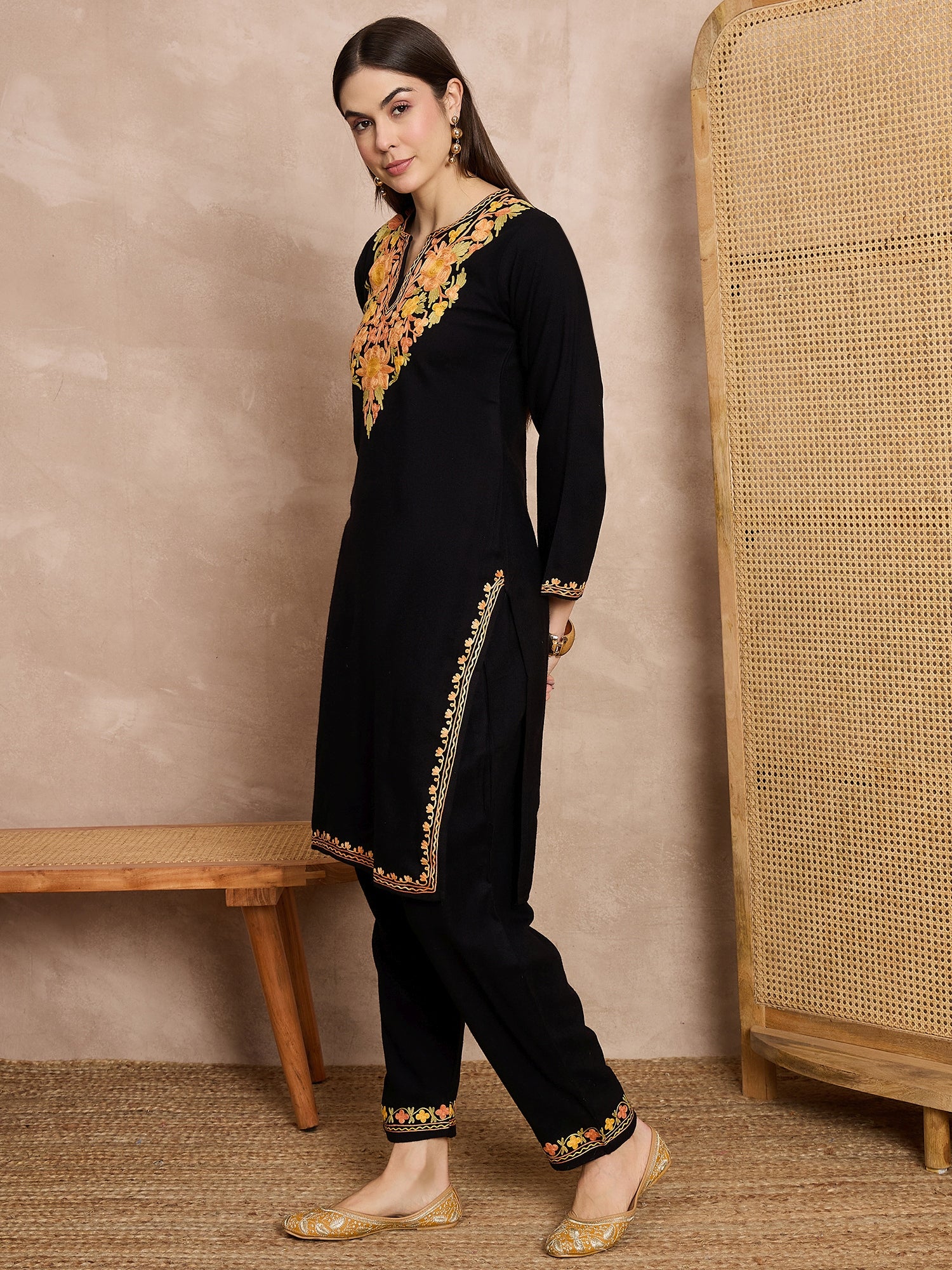 Aatika_Black_Kashmiri_Woollen_Kurta_Co-ord_Set_shop_Namastay