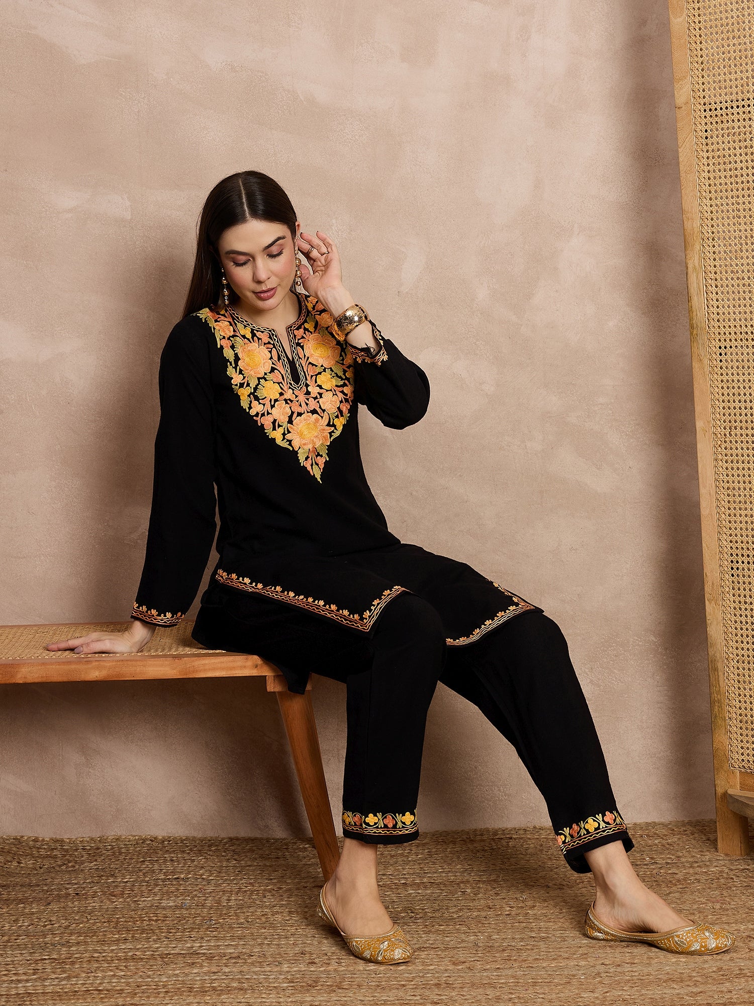 Aatika_Black_Kashmiri_Woollen_Kurta_Co-ord_Set_shop_Namastay