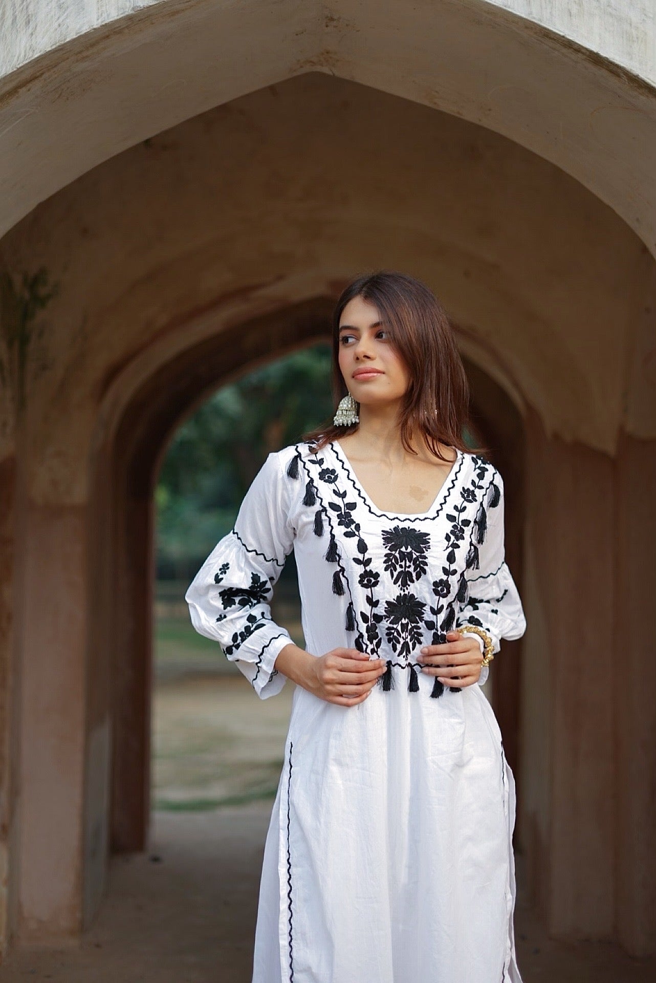 Aisha_Chikankari_Tassel_Straight_Cotton_Kurta_shop_Namastay