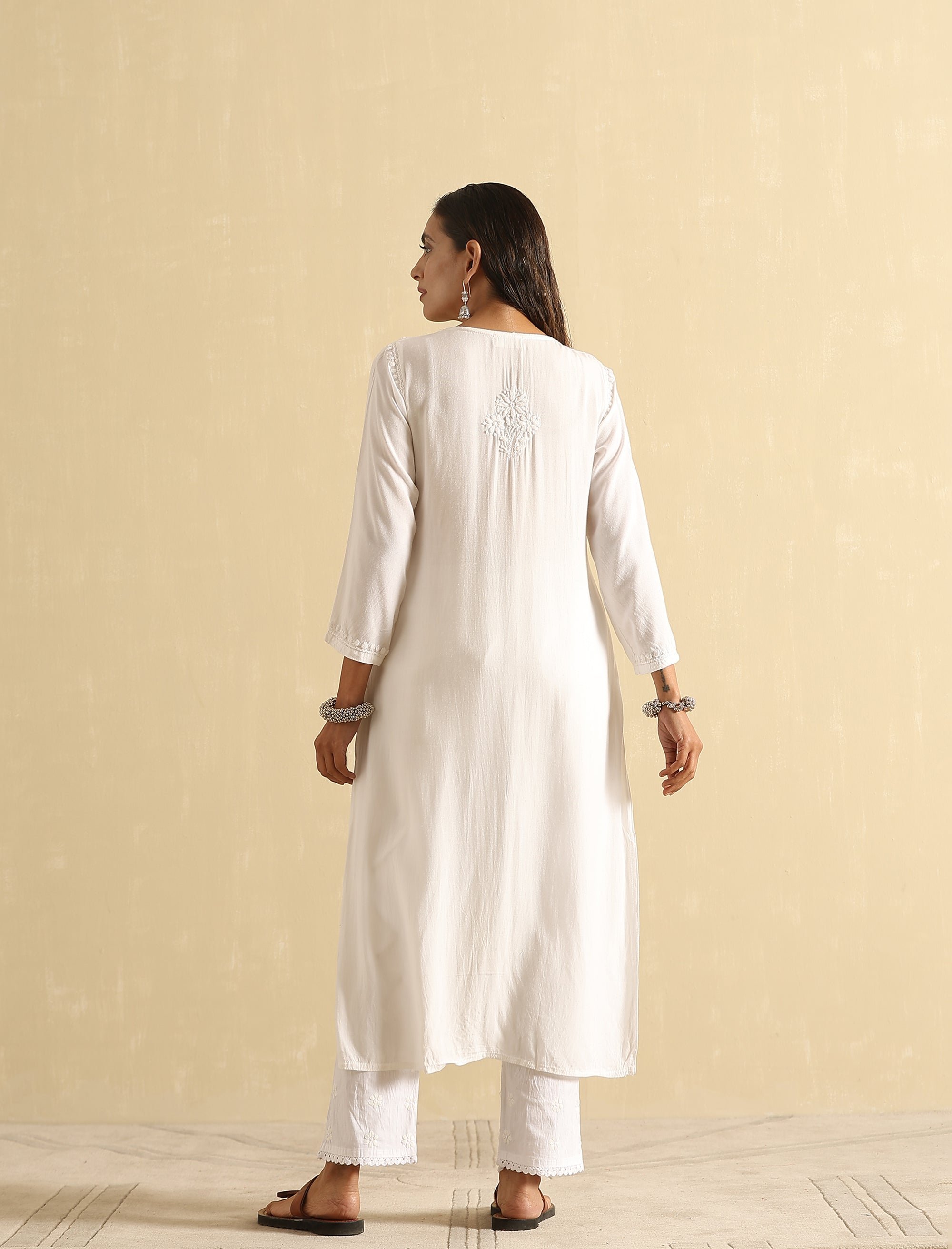 Nawab_III_Straight_Chikankari_Kurta_shop_Namastay