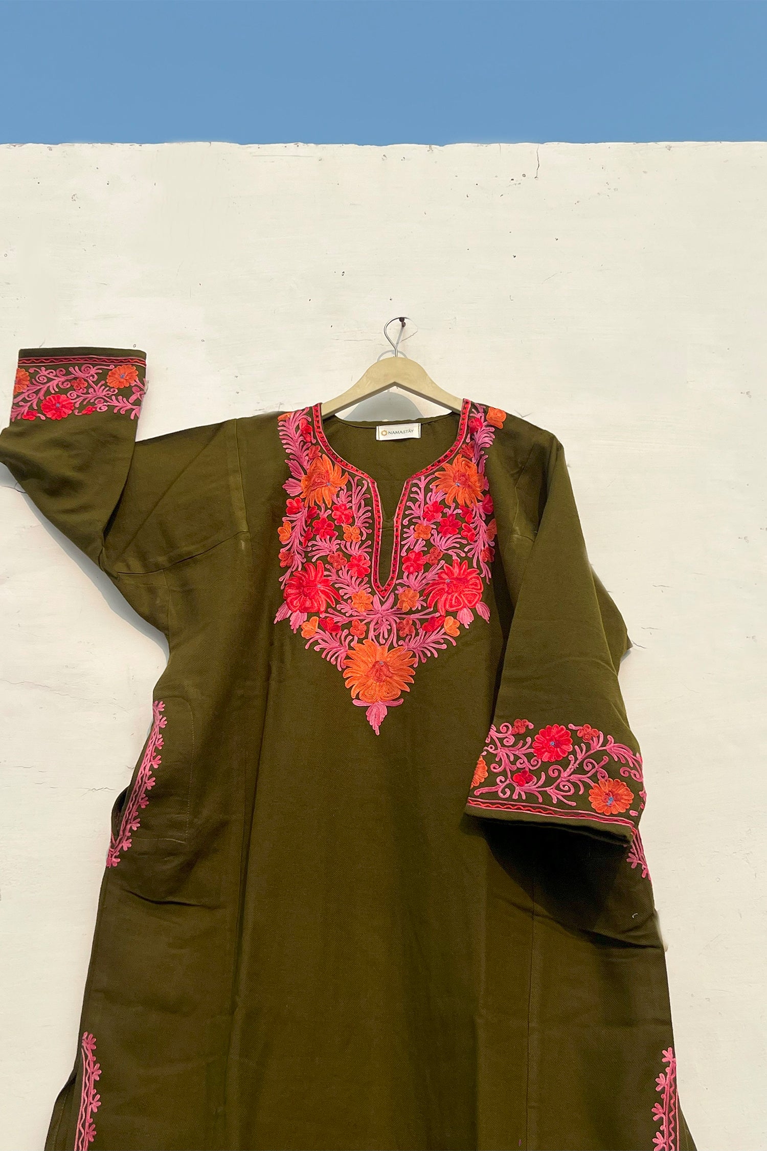 Imani_Kashmiri_Embroidered_Woollen_Phiran_shop_Namastay