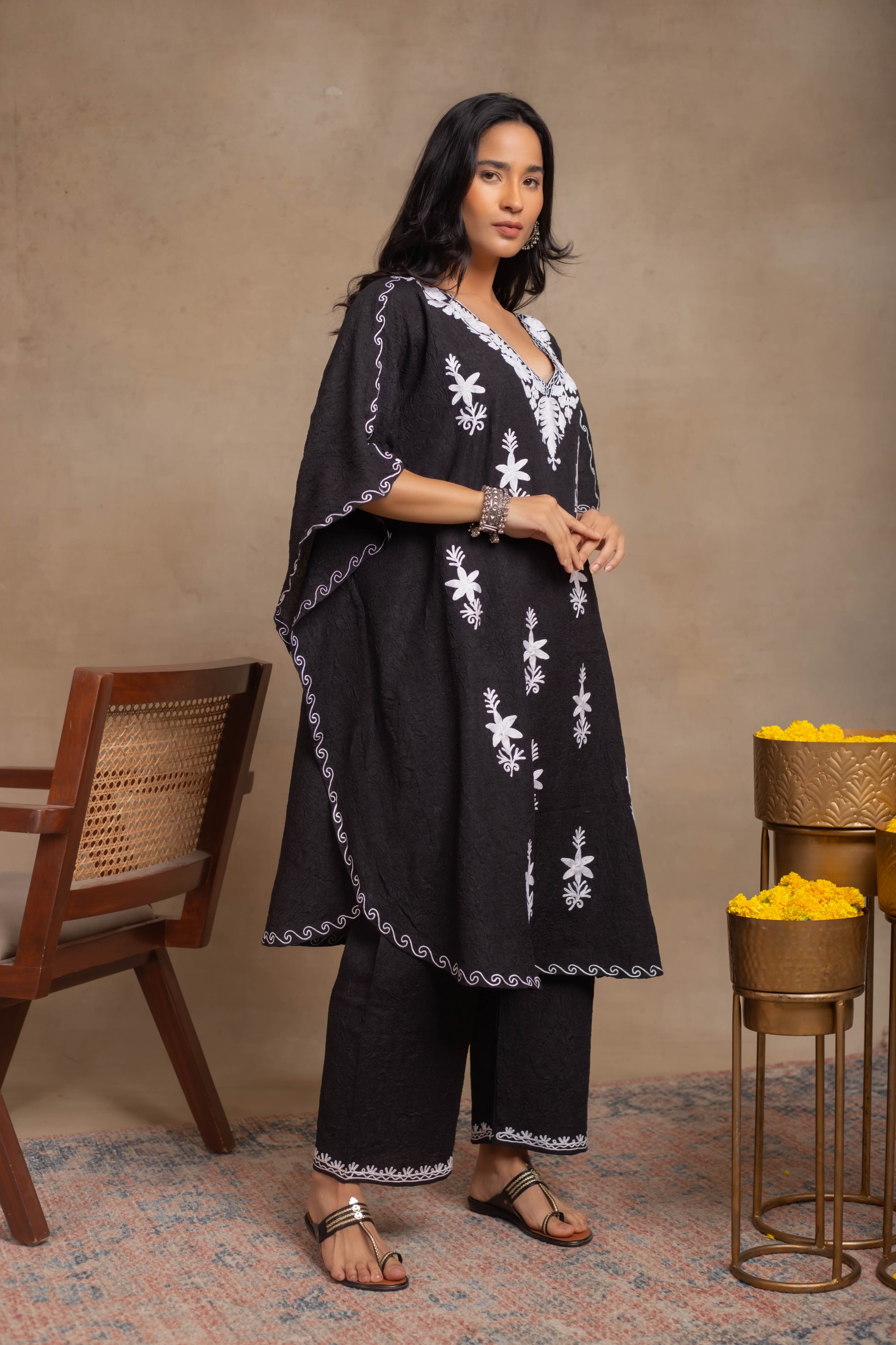 Mahreen_Black_Kashmiri_Cotton_Kaftan_Coord_Set_shop_Namastay