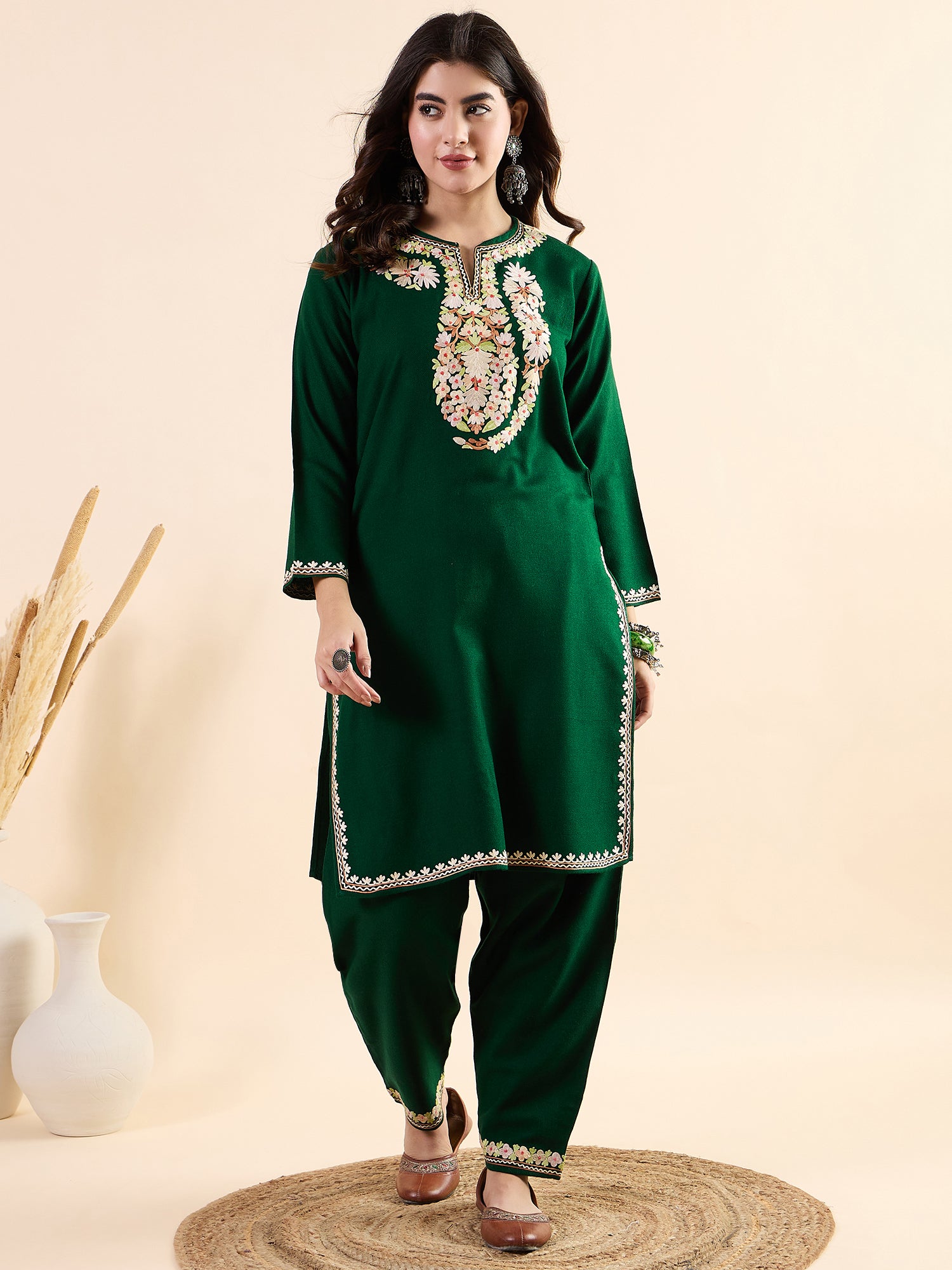 Rima_Green_Kashmiri_Woollen_Kurta_Co-ord_Set_shop_Namastay